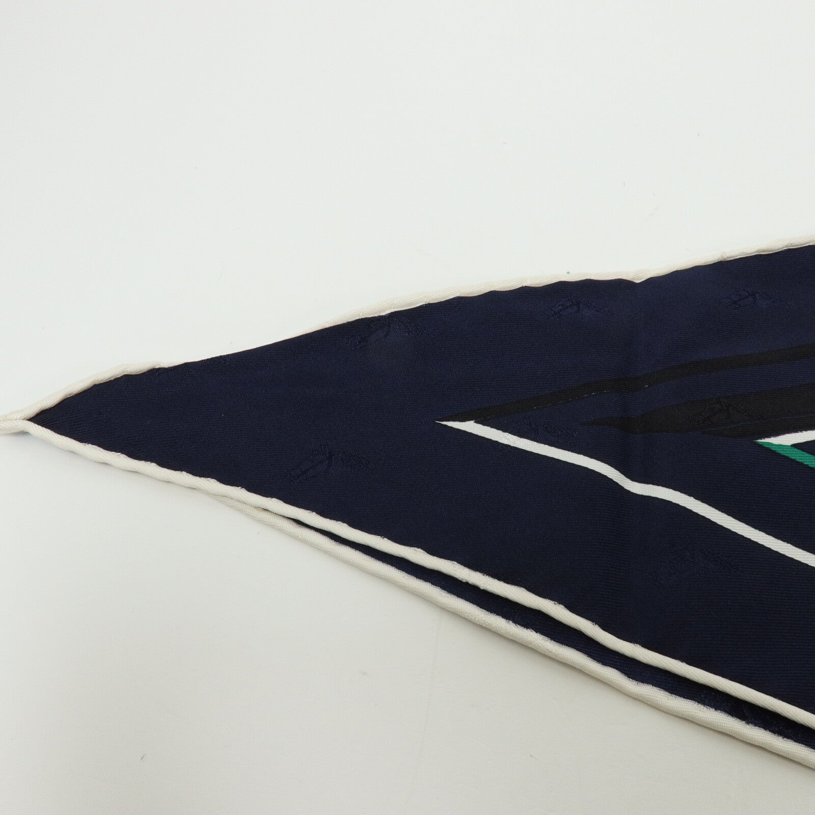 HERMES 絲質Giant Triangle Scarf 208x99cm圍巾