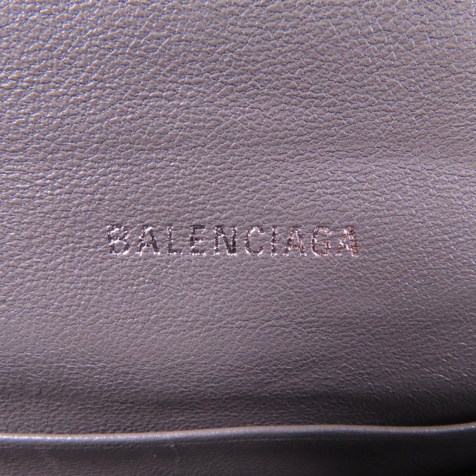 BALENCIAGA 牛皮皮革Downtown XXS銀扣肩背袋灰色