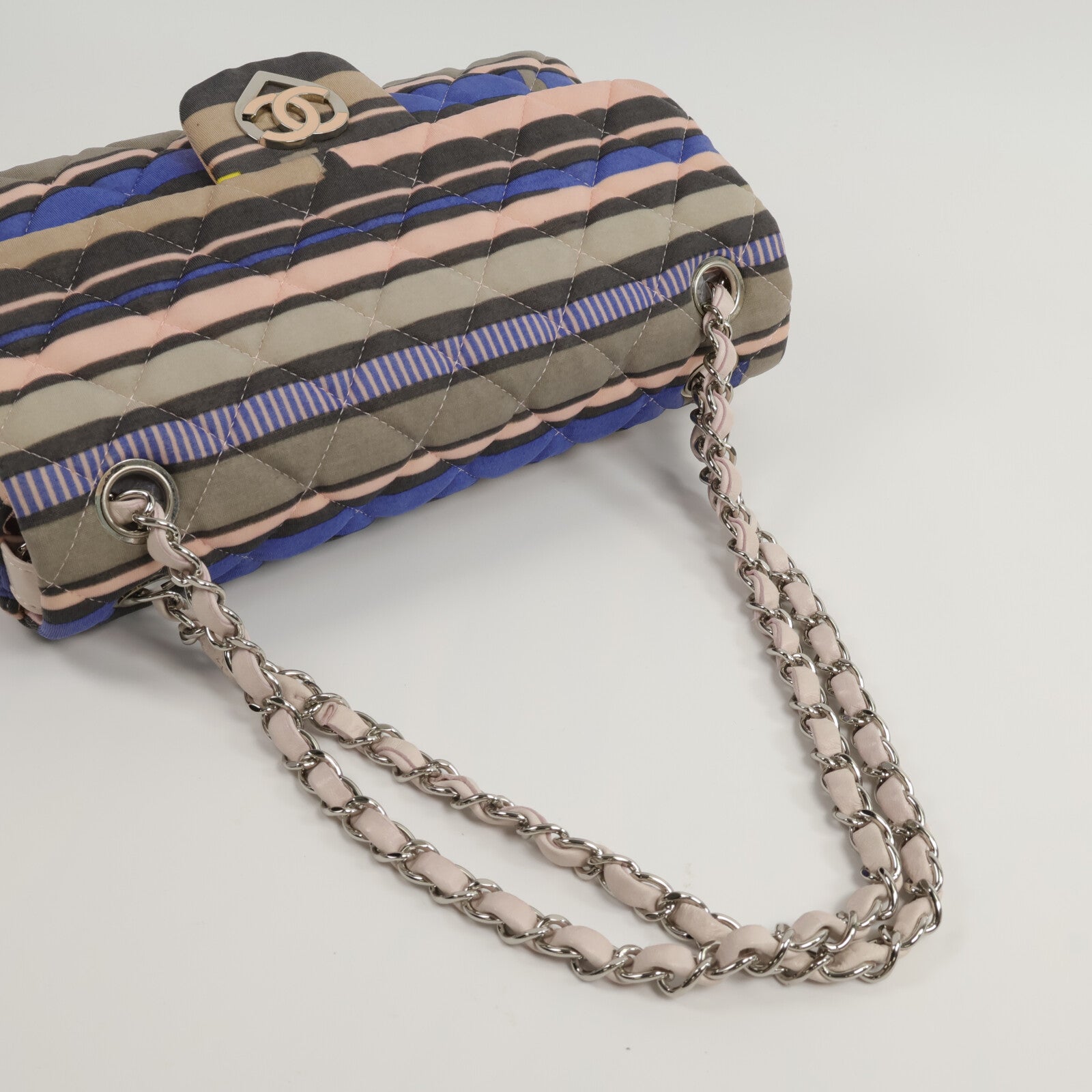 CHANEL 帆布Heart Flap鏈帶肩背袋