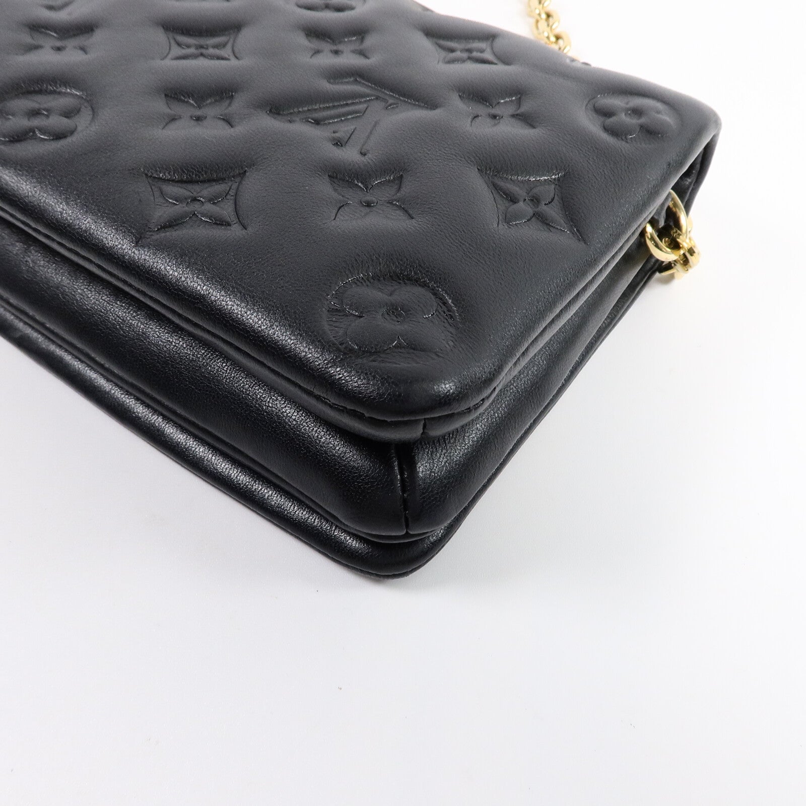 LOUIS VUITTON Monogram Lambskin Pochette Coussin鏈帶肩背袋