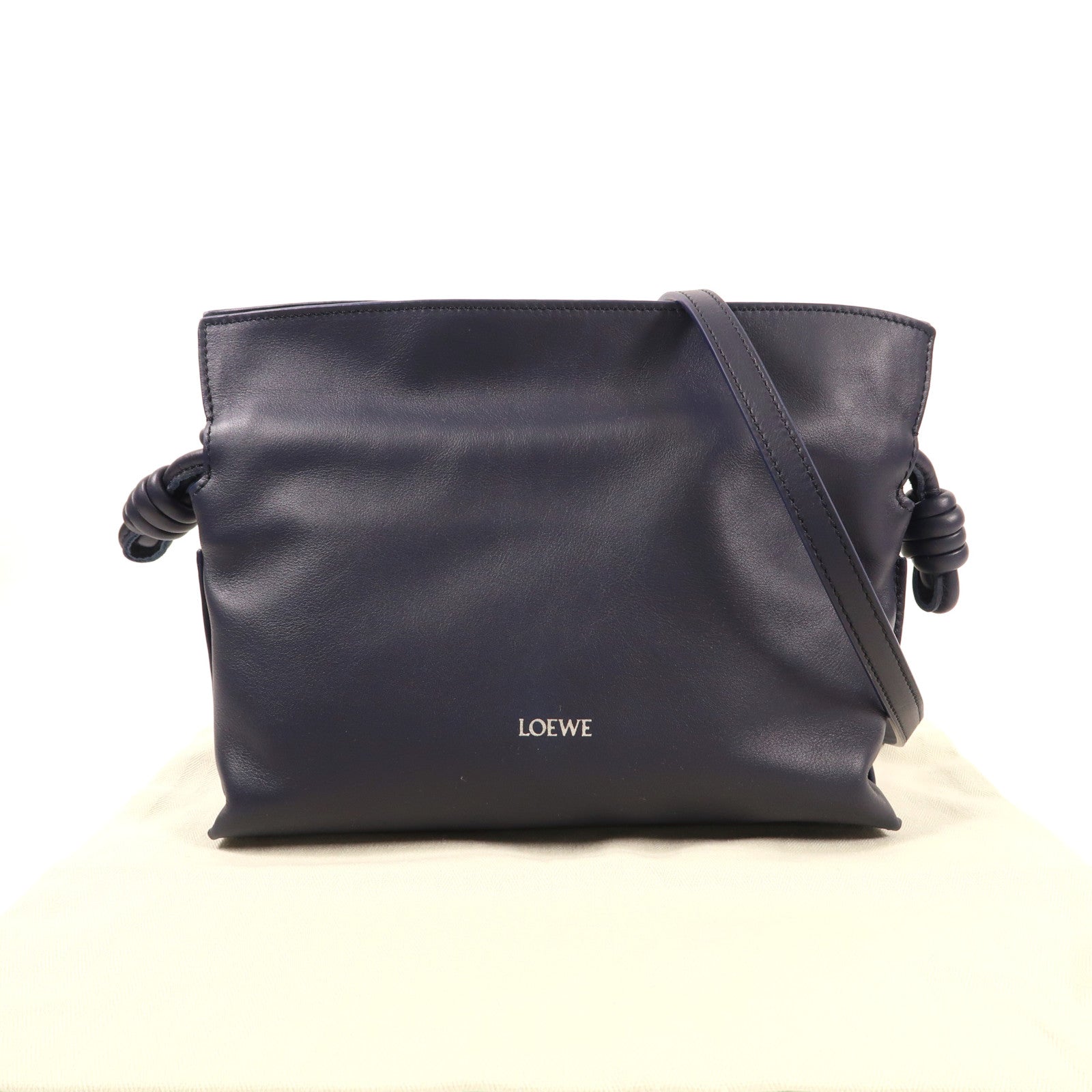 LOEWE 牛皮皮革Mini Flamenco Clutch銀扣肩背袋