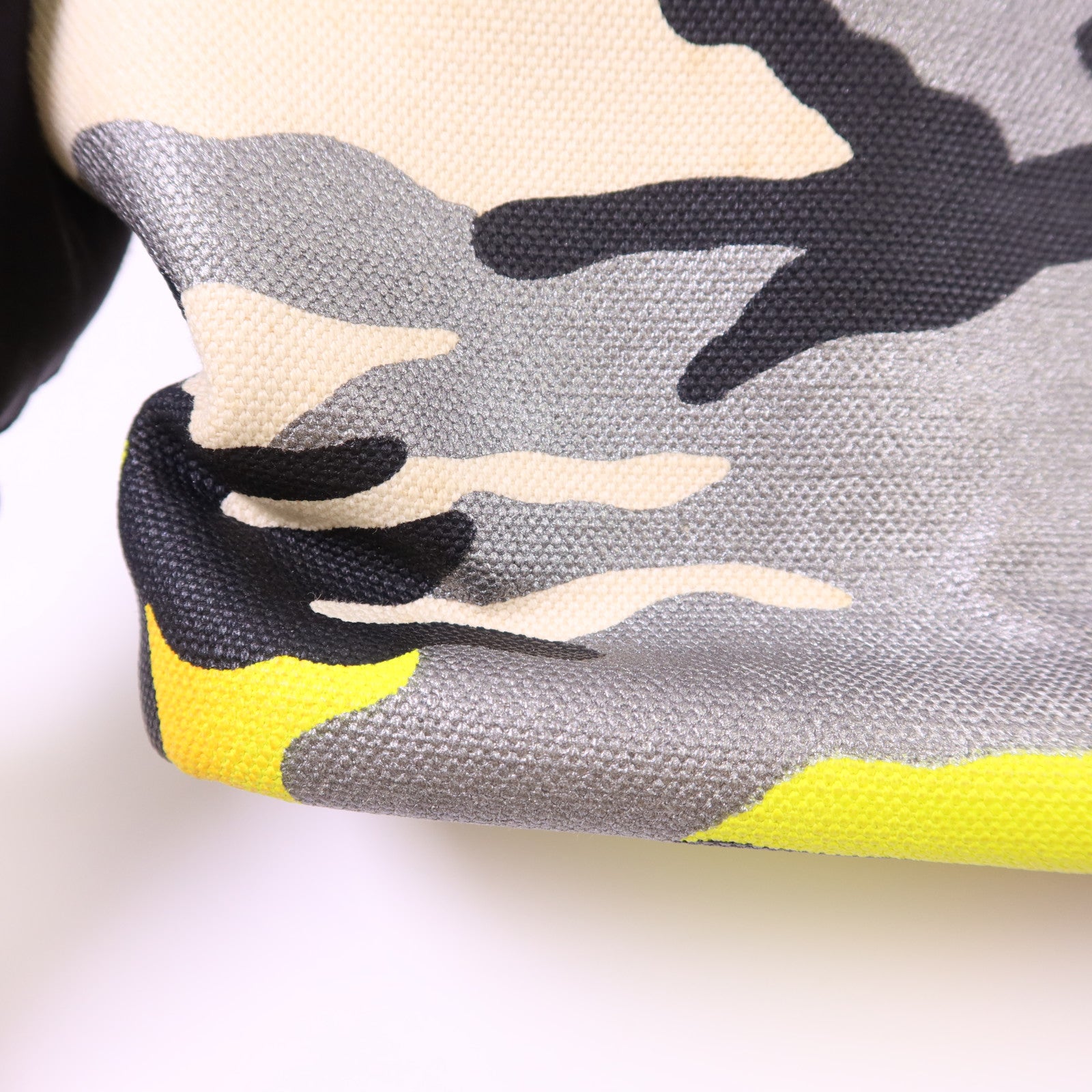 Dior 帆布Dior X Anselm Reyle銀扣肩背袋