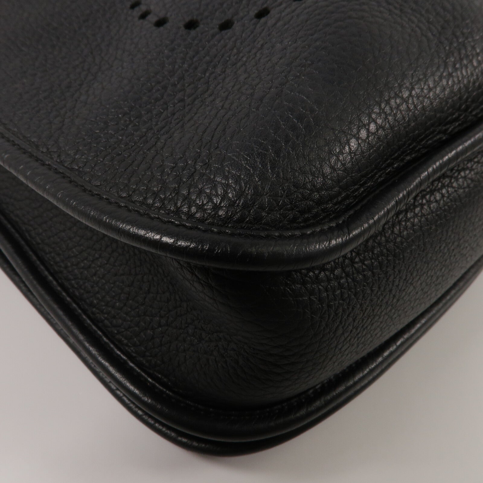 HERMES Clemence皮革Evelyne PM肩背袋Noir