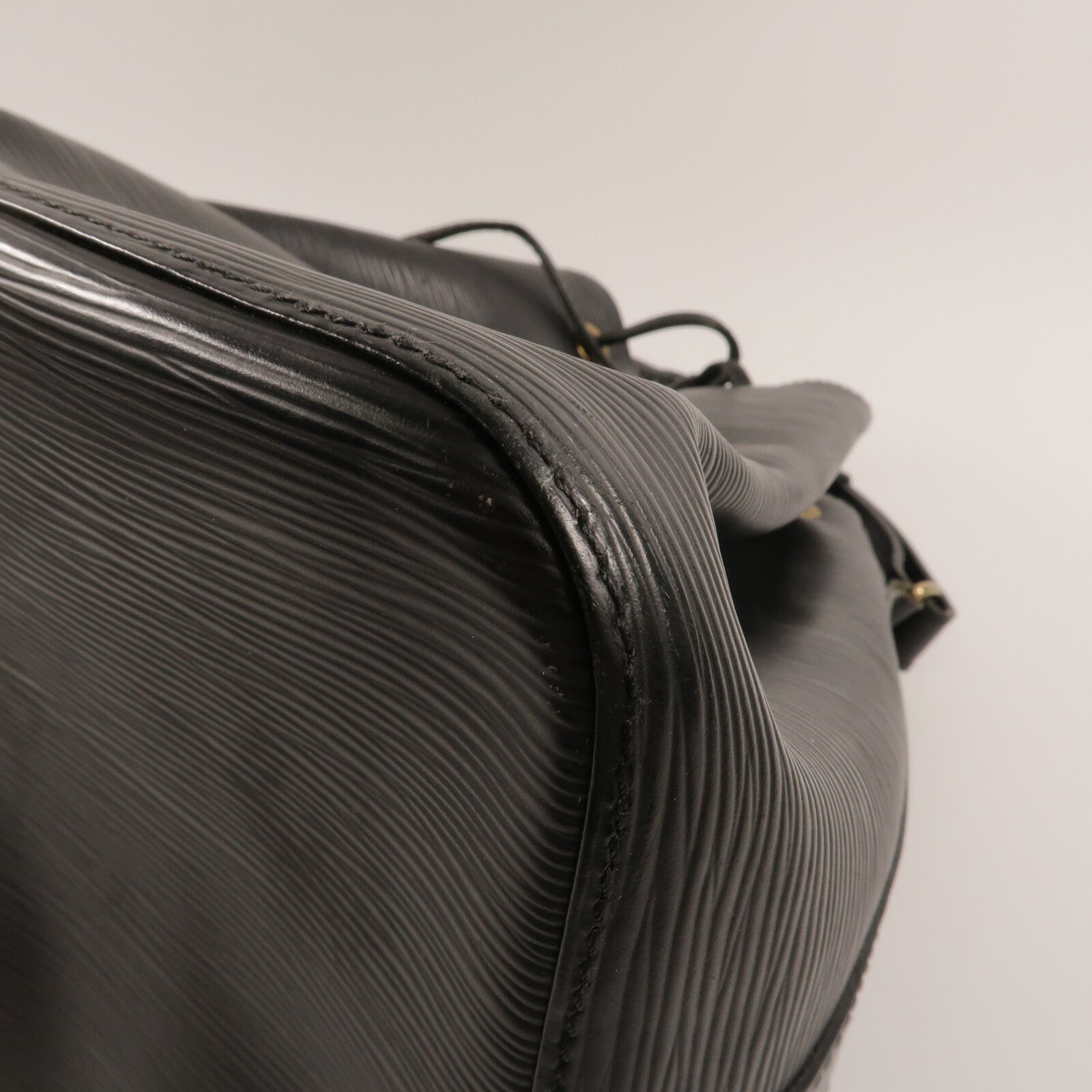 LOUIS VUITTON Epi Noe肩背袋