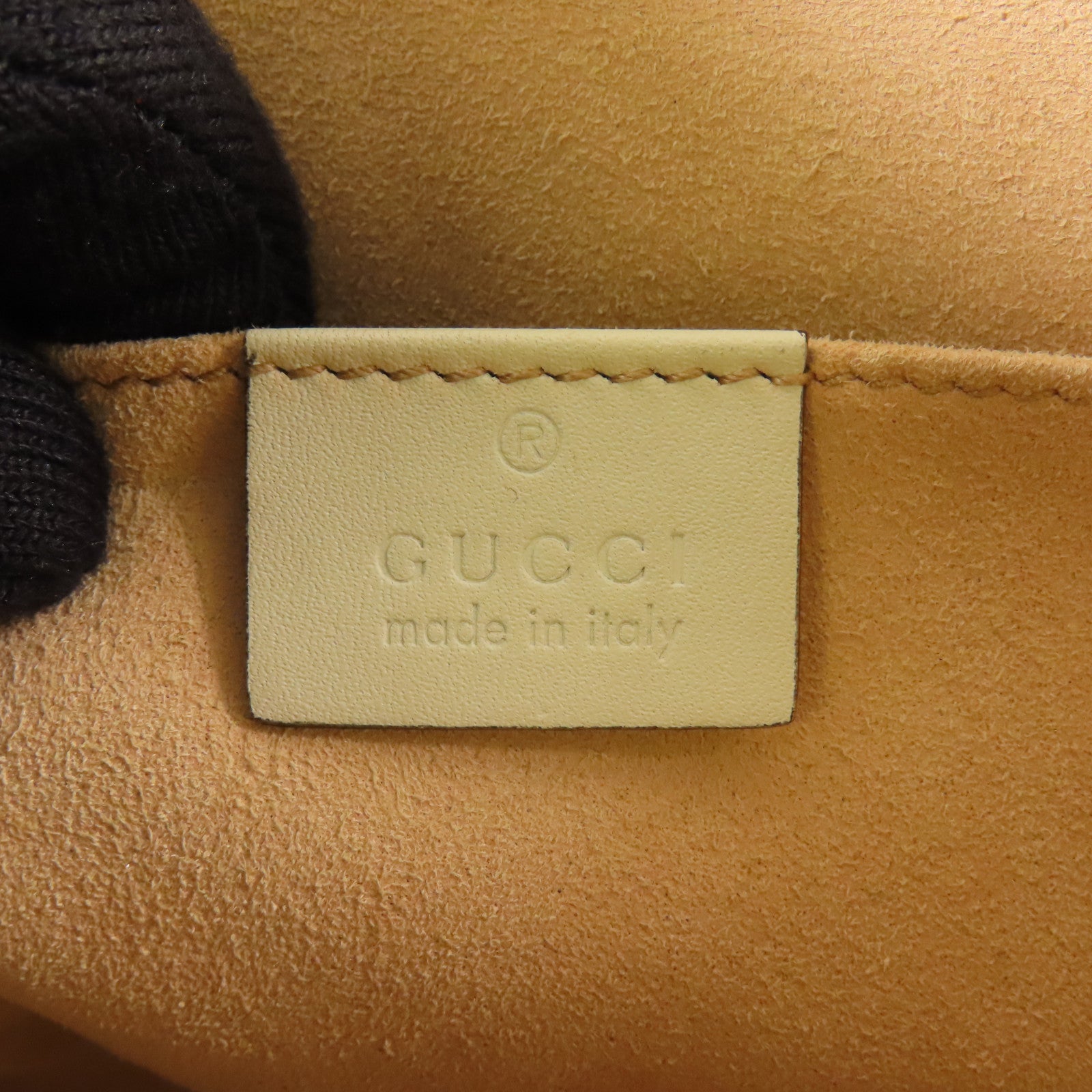 GUCCI 塗層帆布Padlock金扣肩背袋
