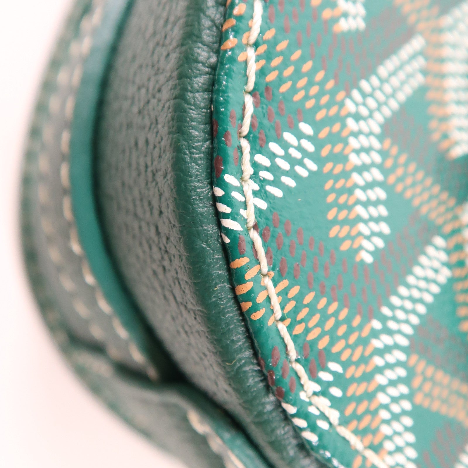 GOYARD 塗層帆布Belvedere PM銀扣肩背袋