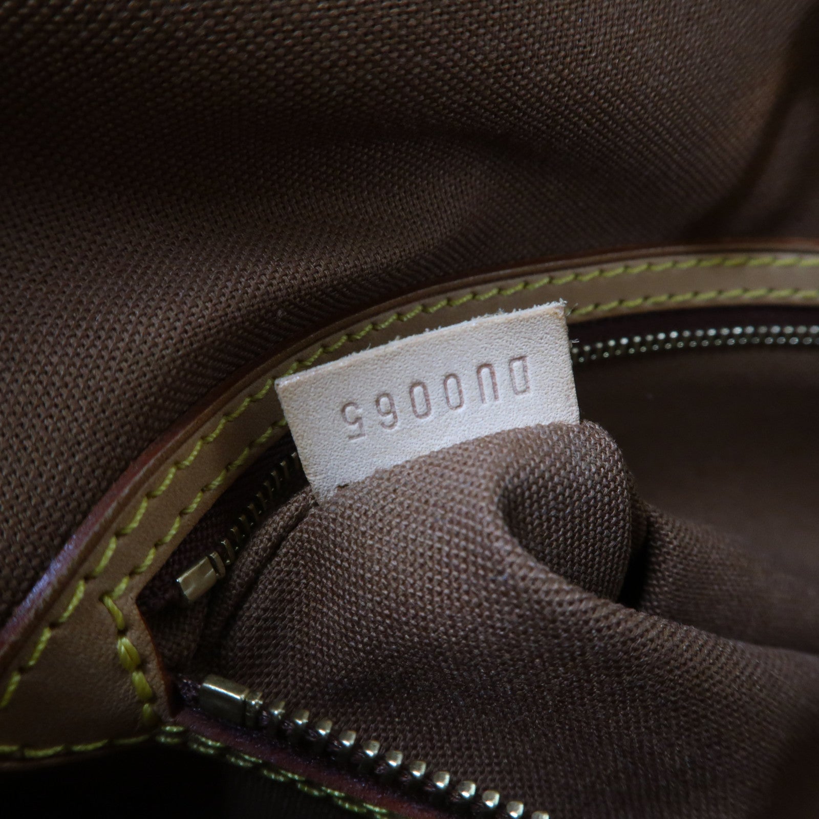 LOUIS VUITTON Monogram Batignolles Horizontal金扣肩背袋啡色