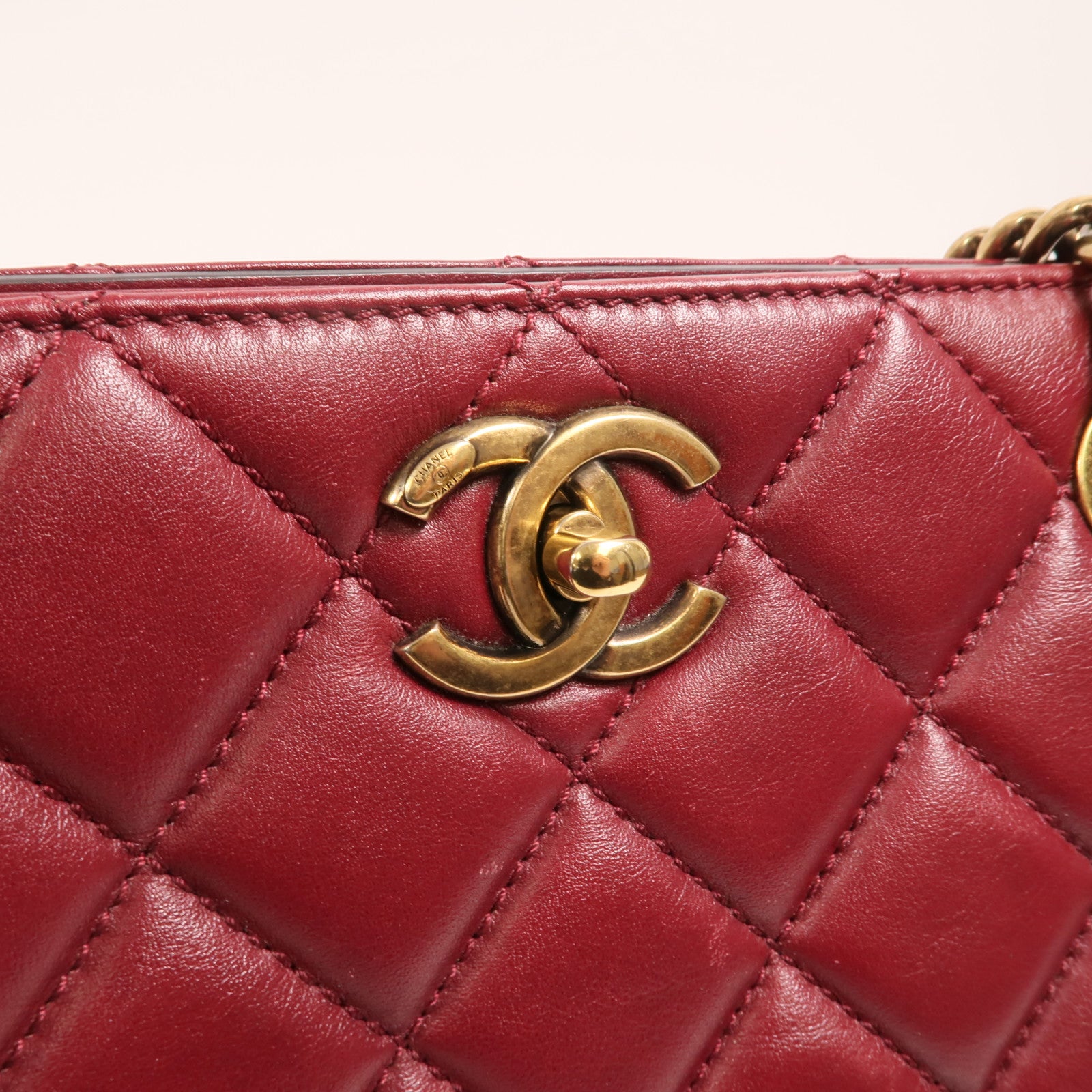 CHANEL 牛皮皮革Tote Bag金扣鏈帶肩背袋