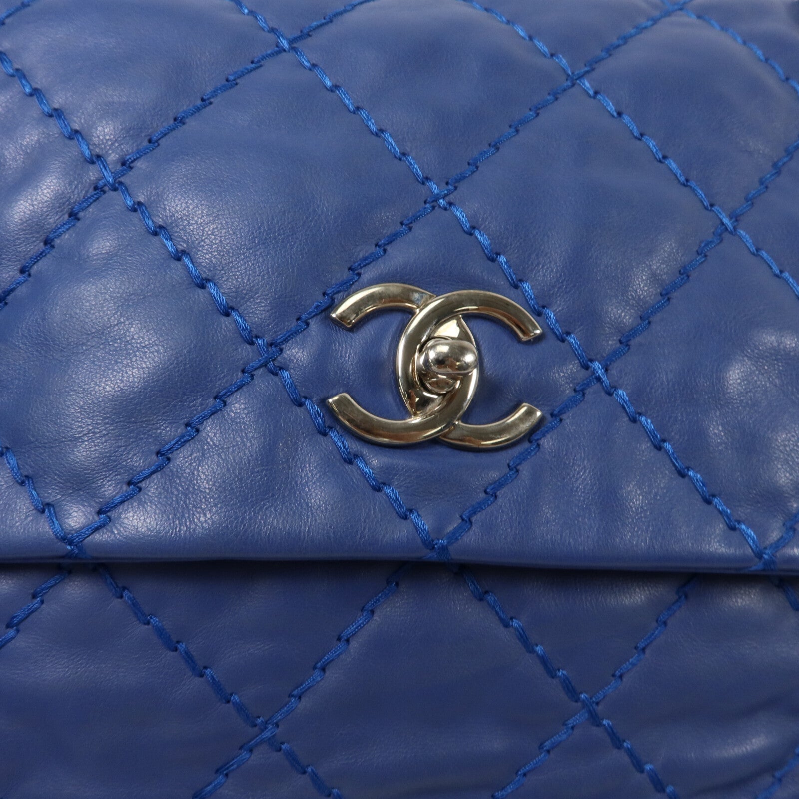 CHANEL 牛皮皮革Love Me Tender鏈帶肩背袋