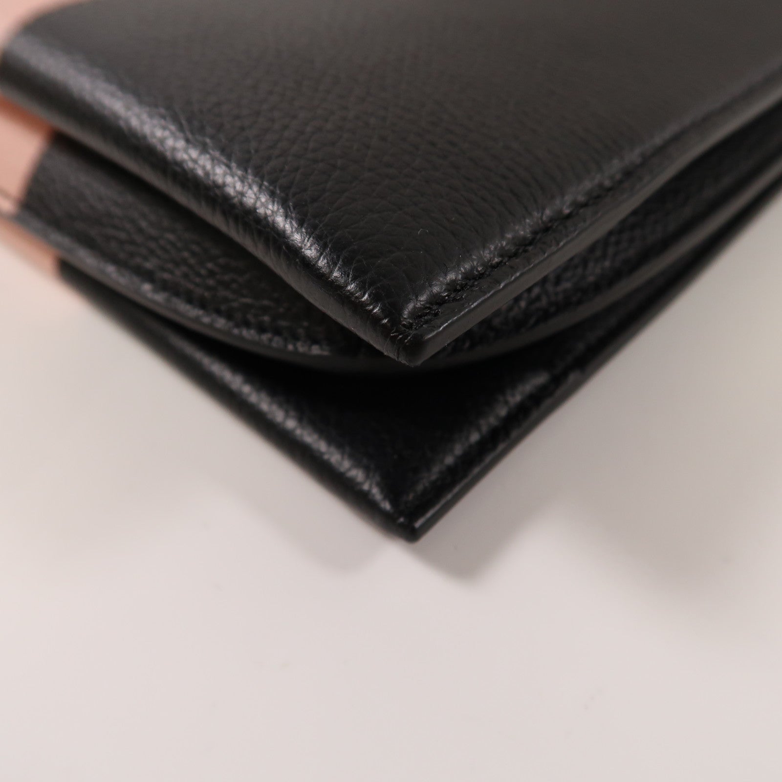 Salvatore Ferragamo 牛皮皮革Shoulder Bag金扣手挽肩背兩用袋粉紅色/黑色
