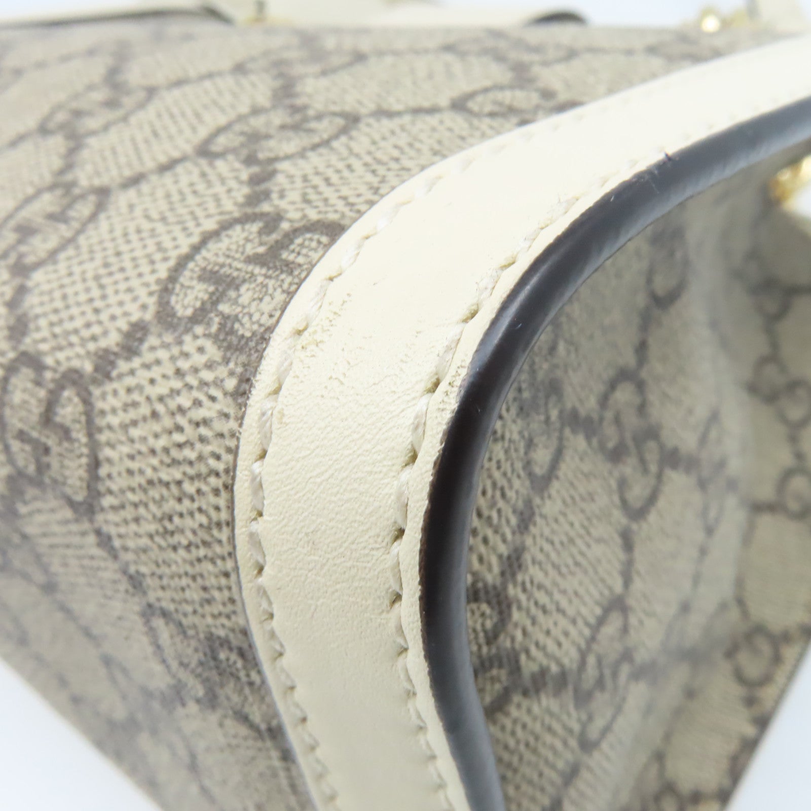 GUCCI 【激減優惠】塗層帆布Padlock GG Small Shoulder Bag金扣肩背袋啡色/米白色