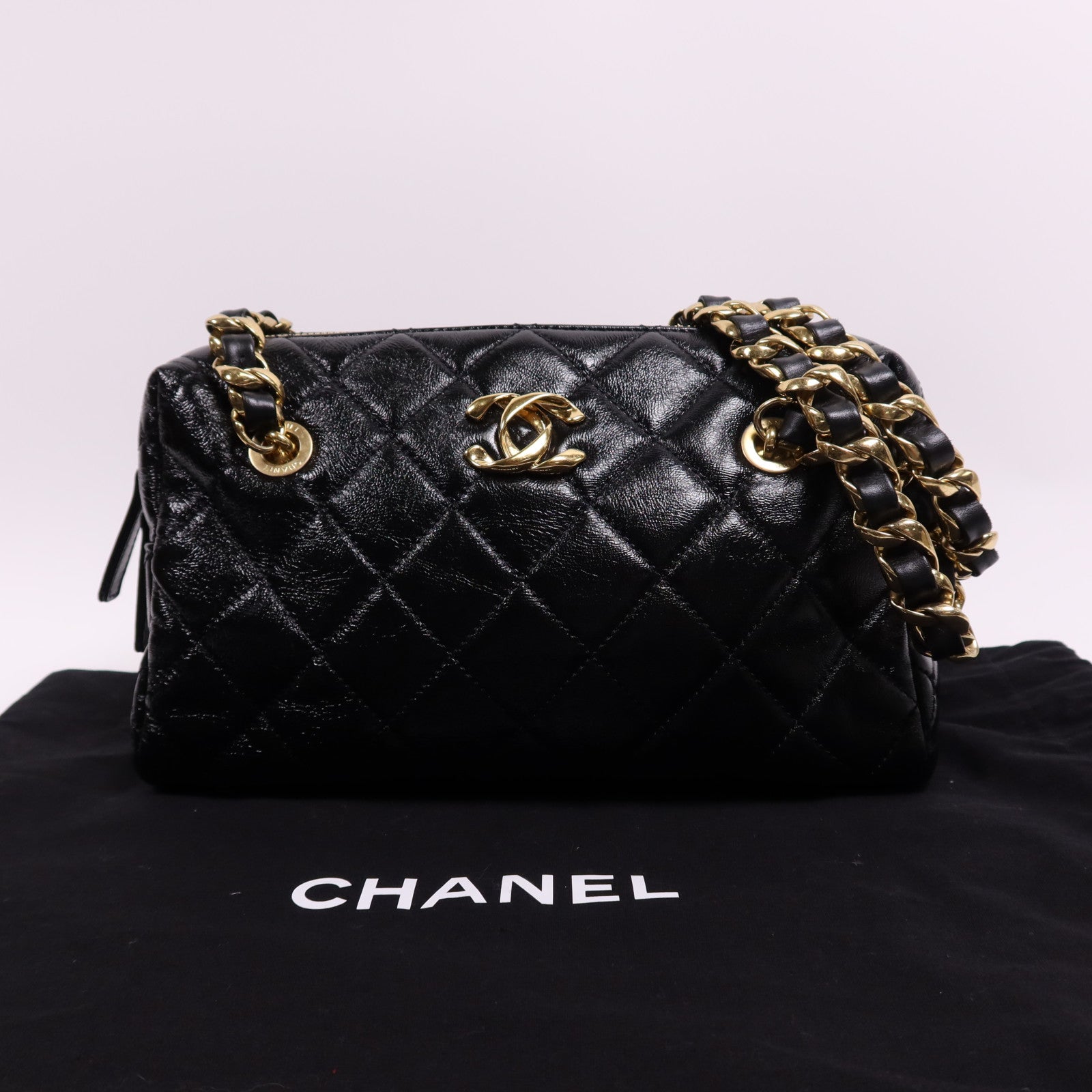 CHANEL 牛皮皮革Bowling Bag金扣鏈帶肩背袋