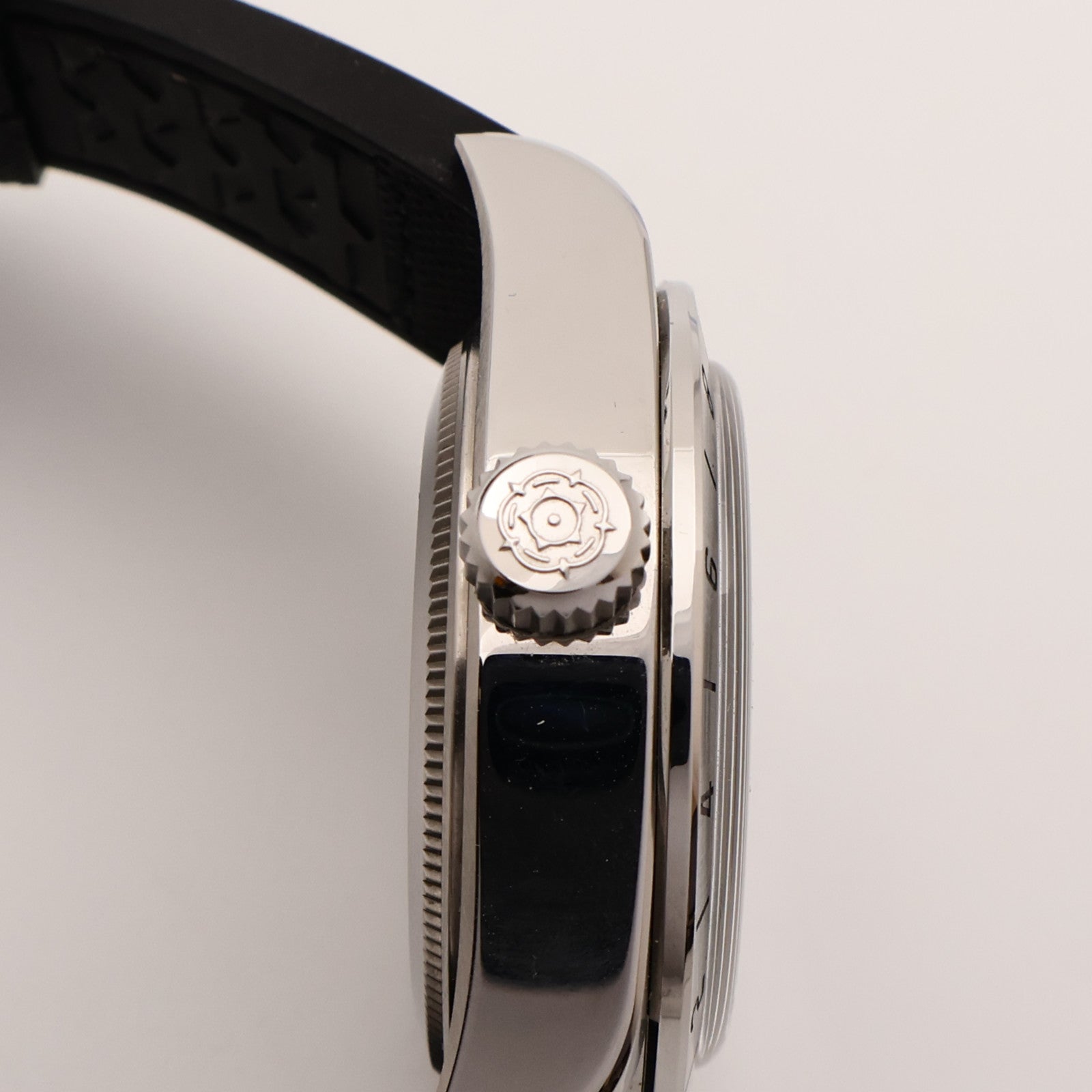TUDOR Black Bay PRO 79470