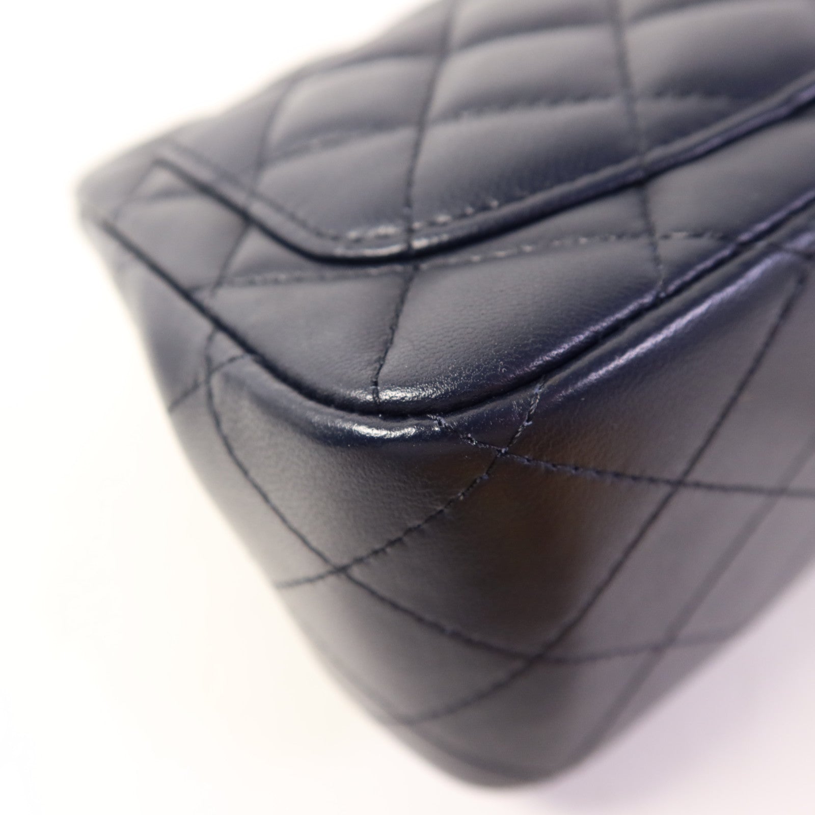 CHANEL 羊皮皮革Mini Classic 17金扣肩背袋