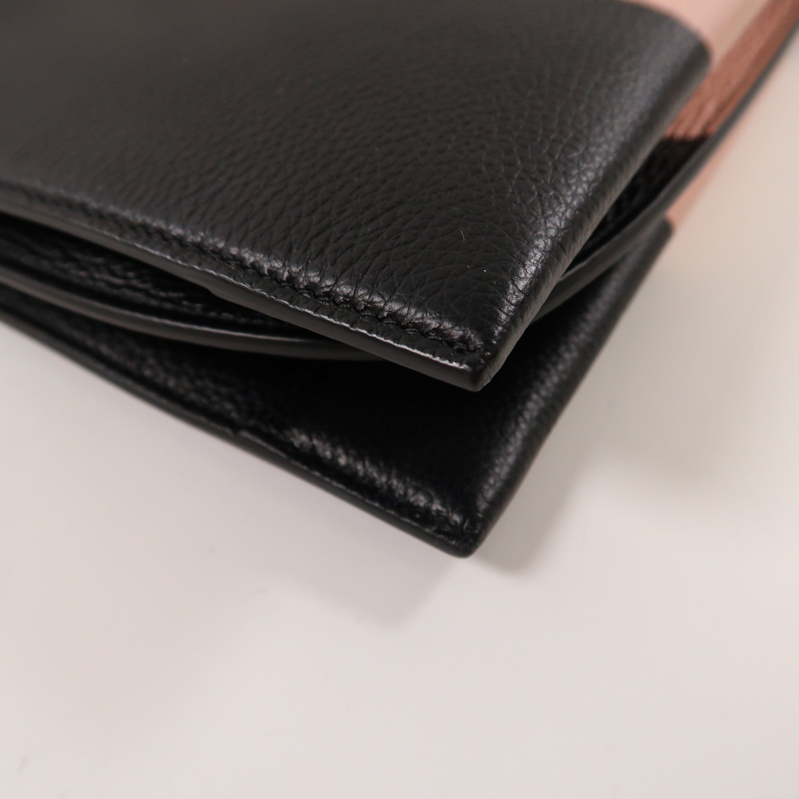 Salvatore Ferragamo 牛皮皮革Shoulder Bag金扣手挽肩背兩用袋粉紅色/黑色
