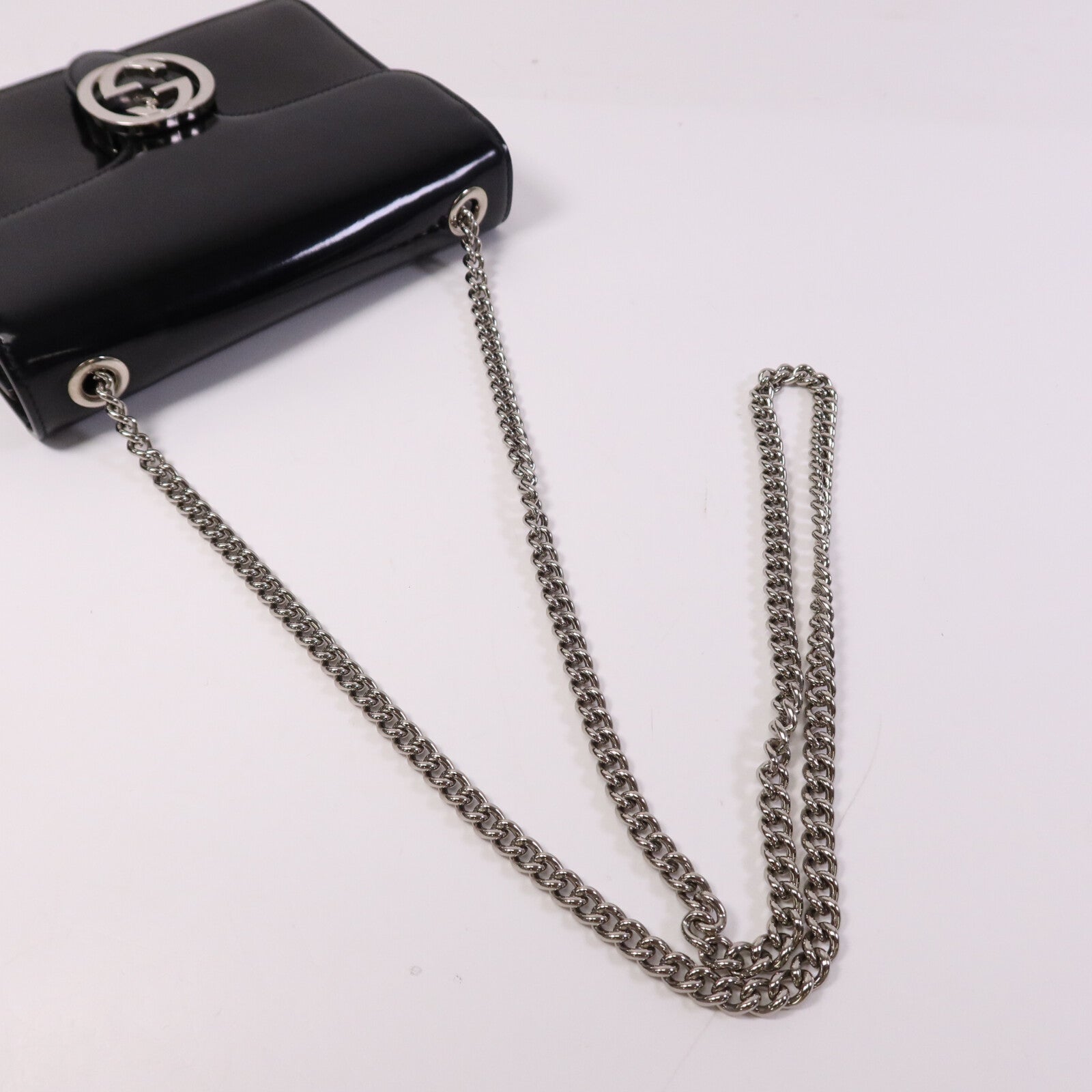 GUCCI 【激減優惠】皮革Interlocking Small銀扣肩背袋