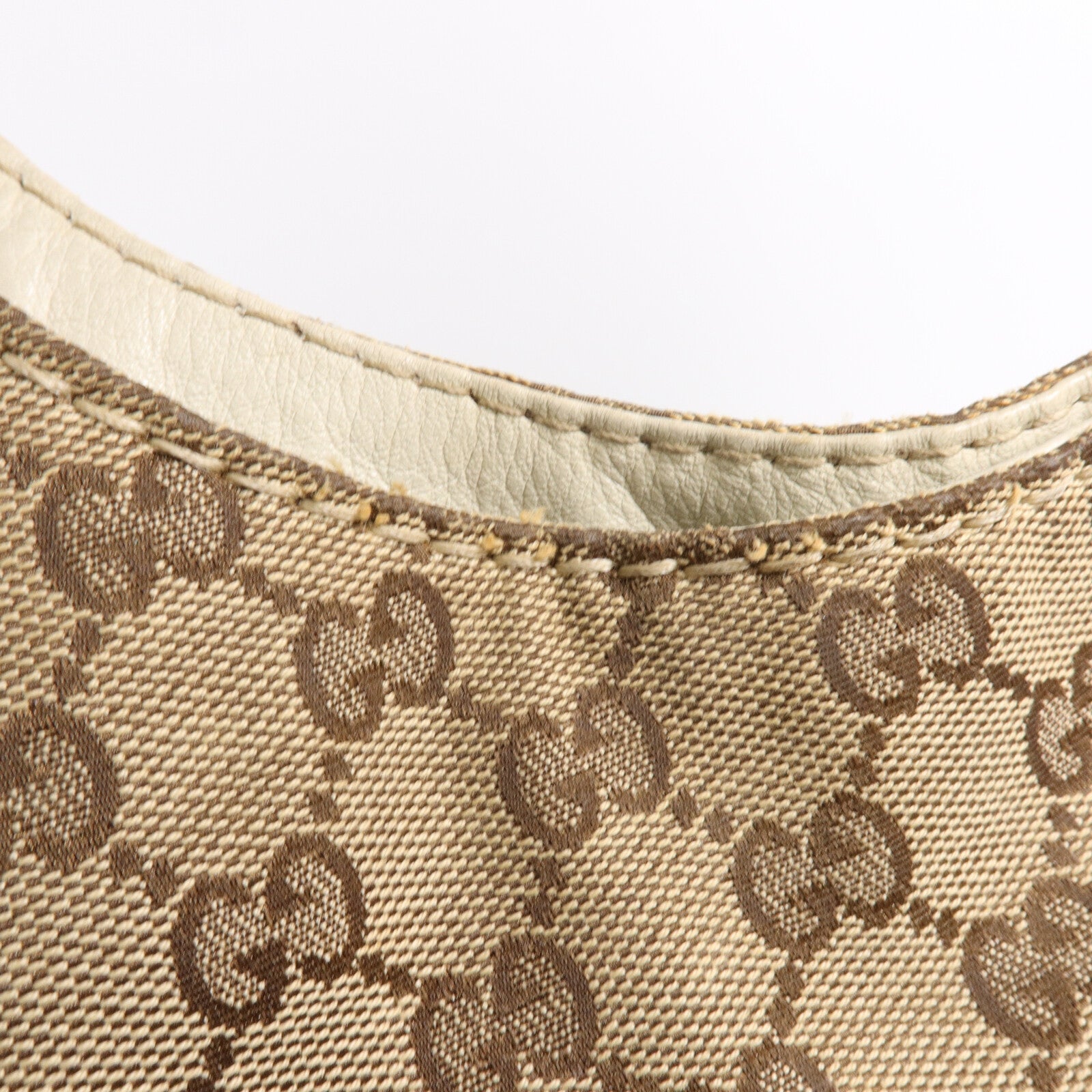 GUCCI 帆布Charlotte GG肩背袋