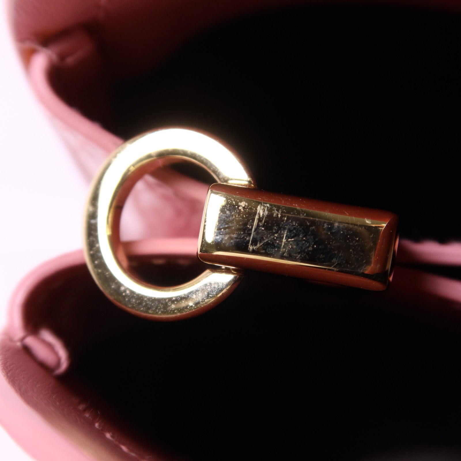 PRADA Saffiano皮革Matinee金扣手挽肩背兩用袋