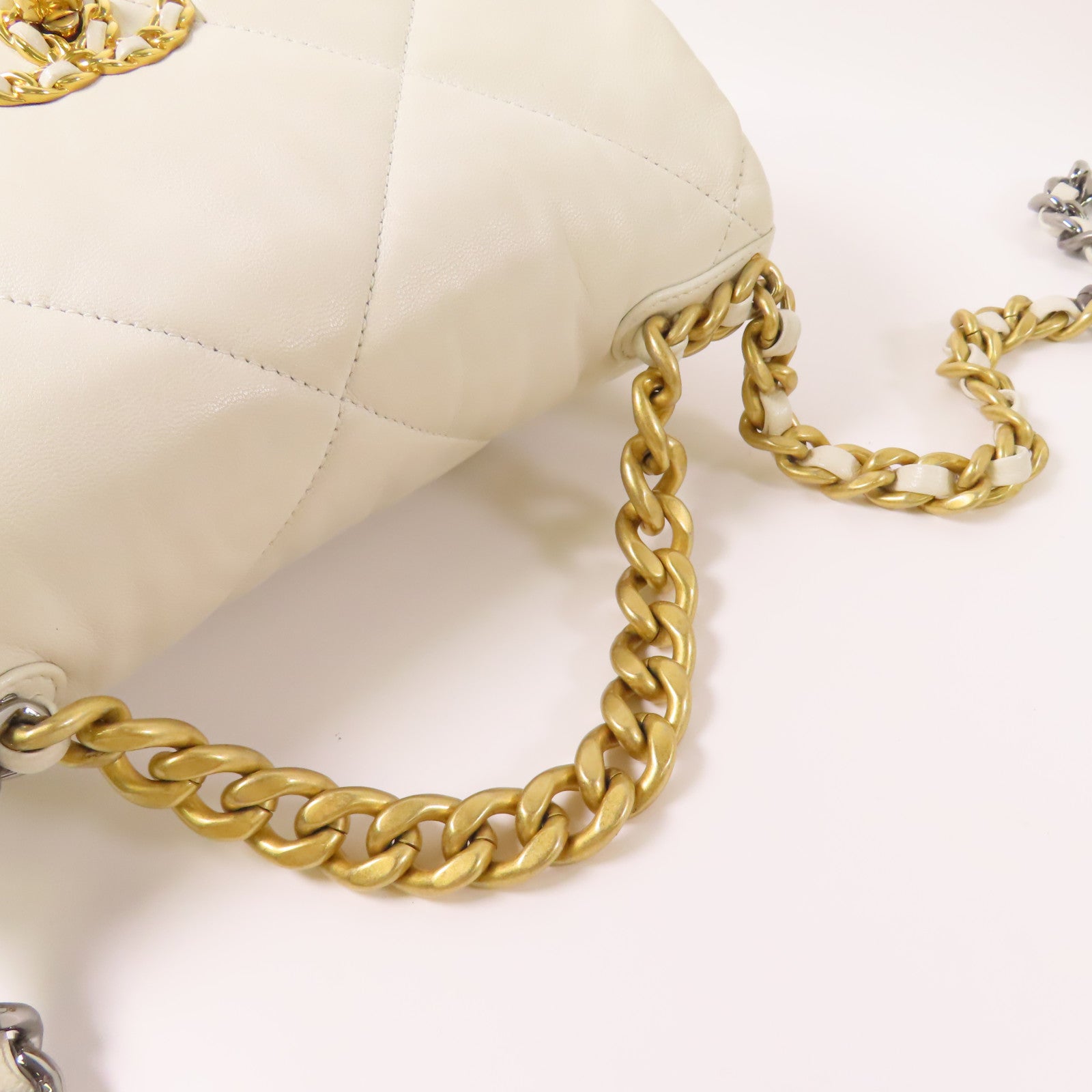 CHANEL 羊皮皮革Chanel 19鏈帶手挽肩背兩用袋