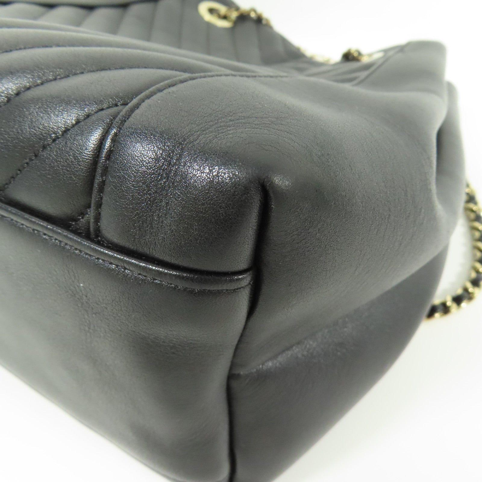 CHANEL 牛皮皮革Drawstring Bucket金扣肩背袋