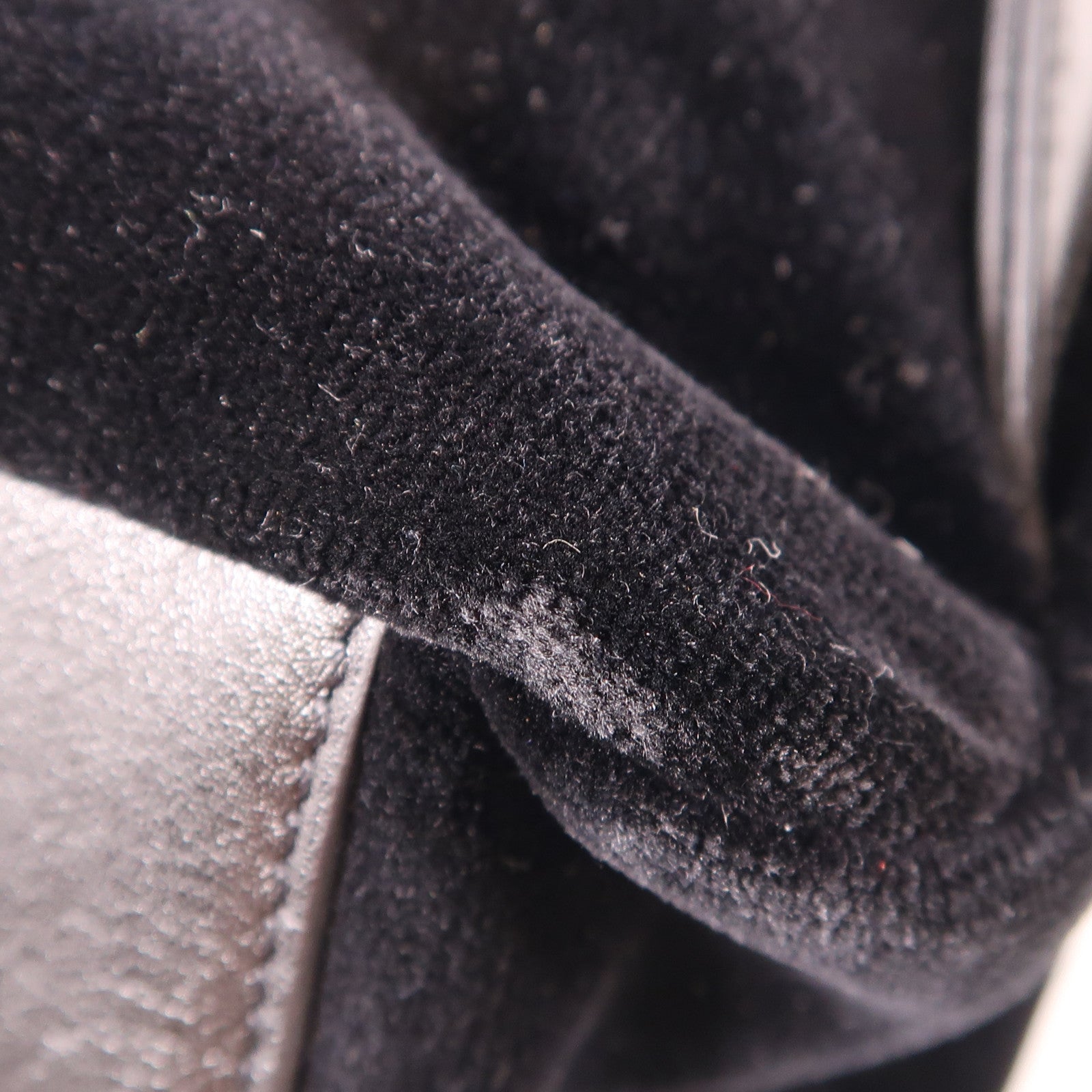 SAINT LAURENT 牛皮皮革/天鵝絨Backpack金扣背包