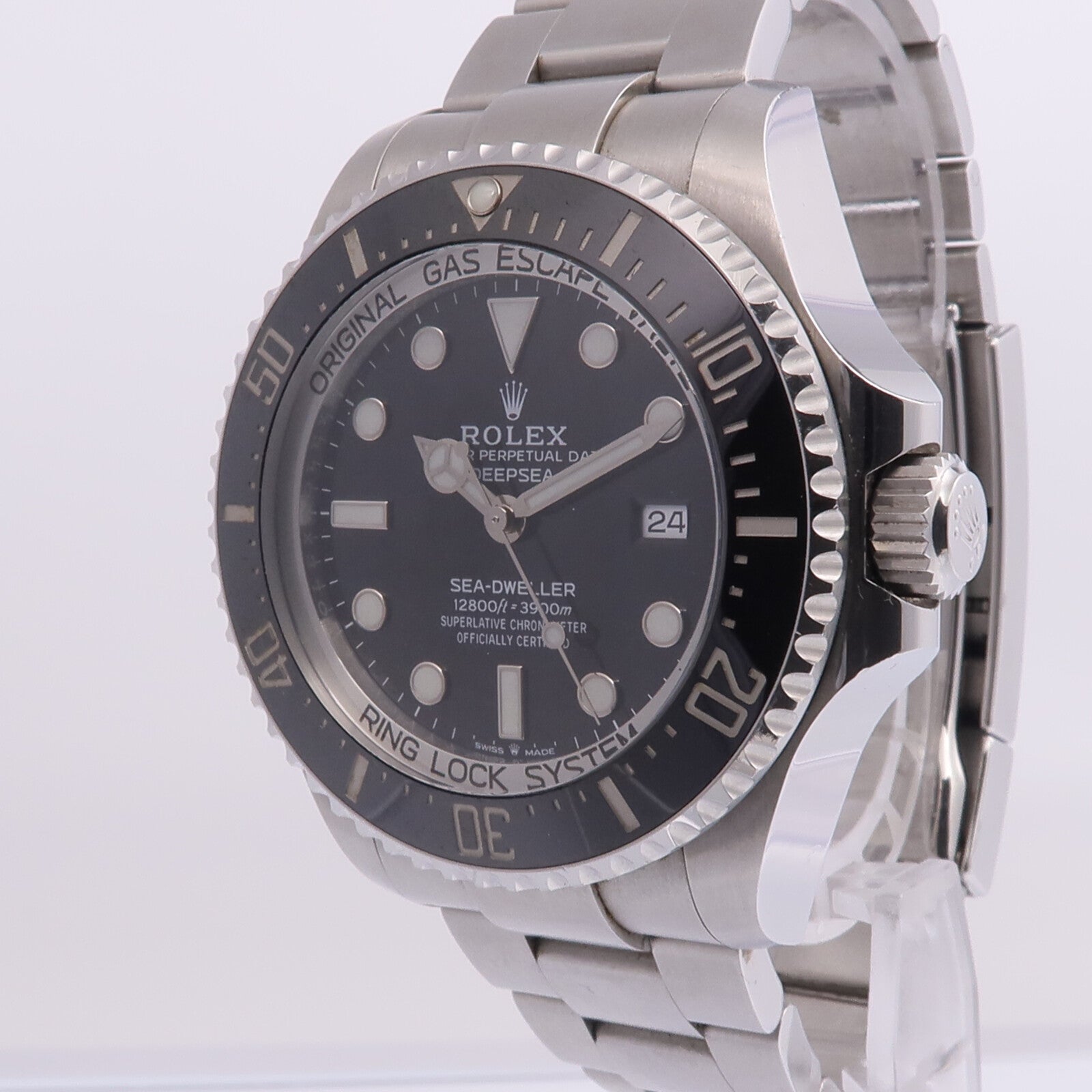 ROLEX Sea-Dweller 126660