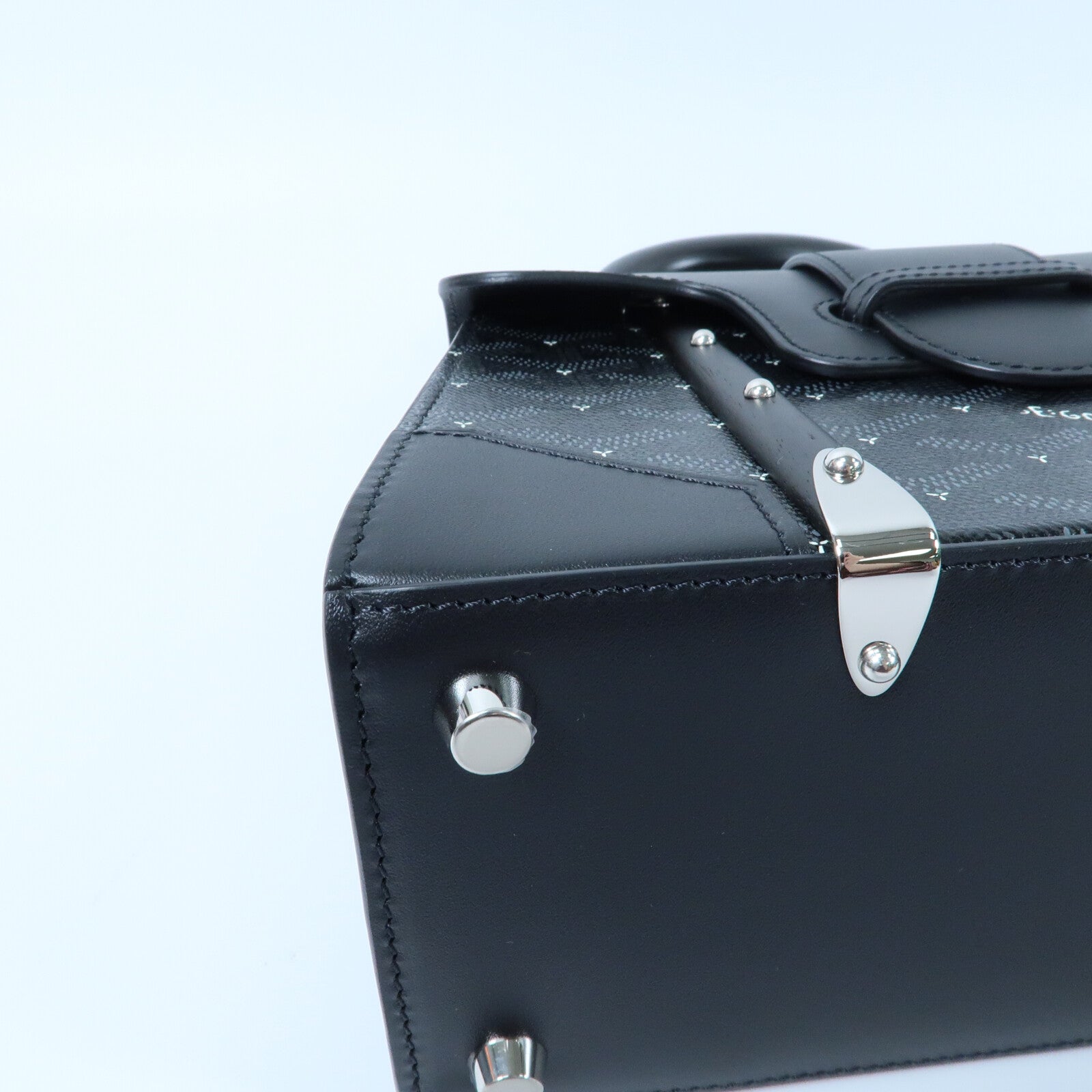 GOYARD 塗層帆布Saigon Mini Structured Jet Black銀扣手挽肩背兩用袋