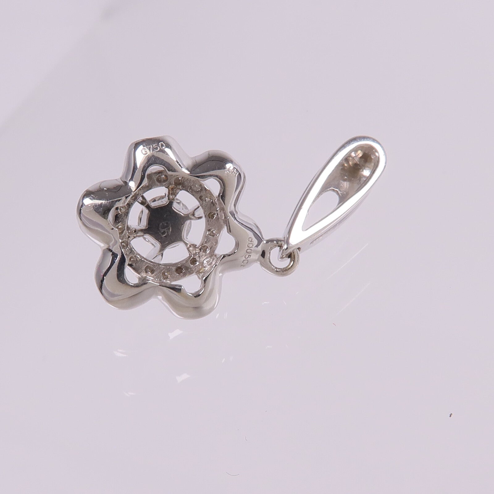 JEWELRY 【激減優惠】18K白金Diamond Pendant Top鑽石吊墜