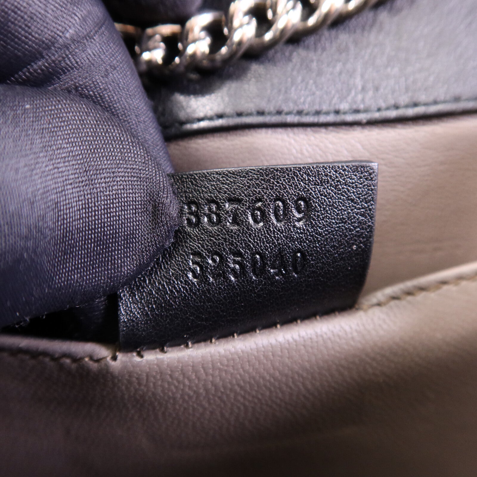 GUCCI 【激減優惠】皮革Interlocking Small銀扣肩背袋