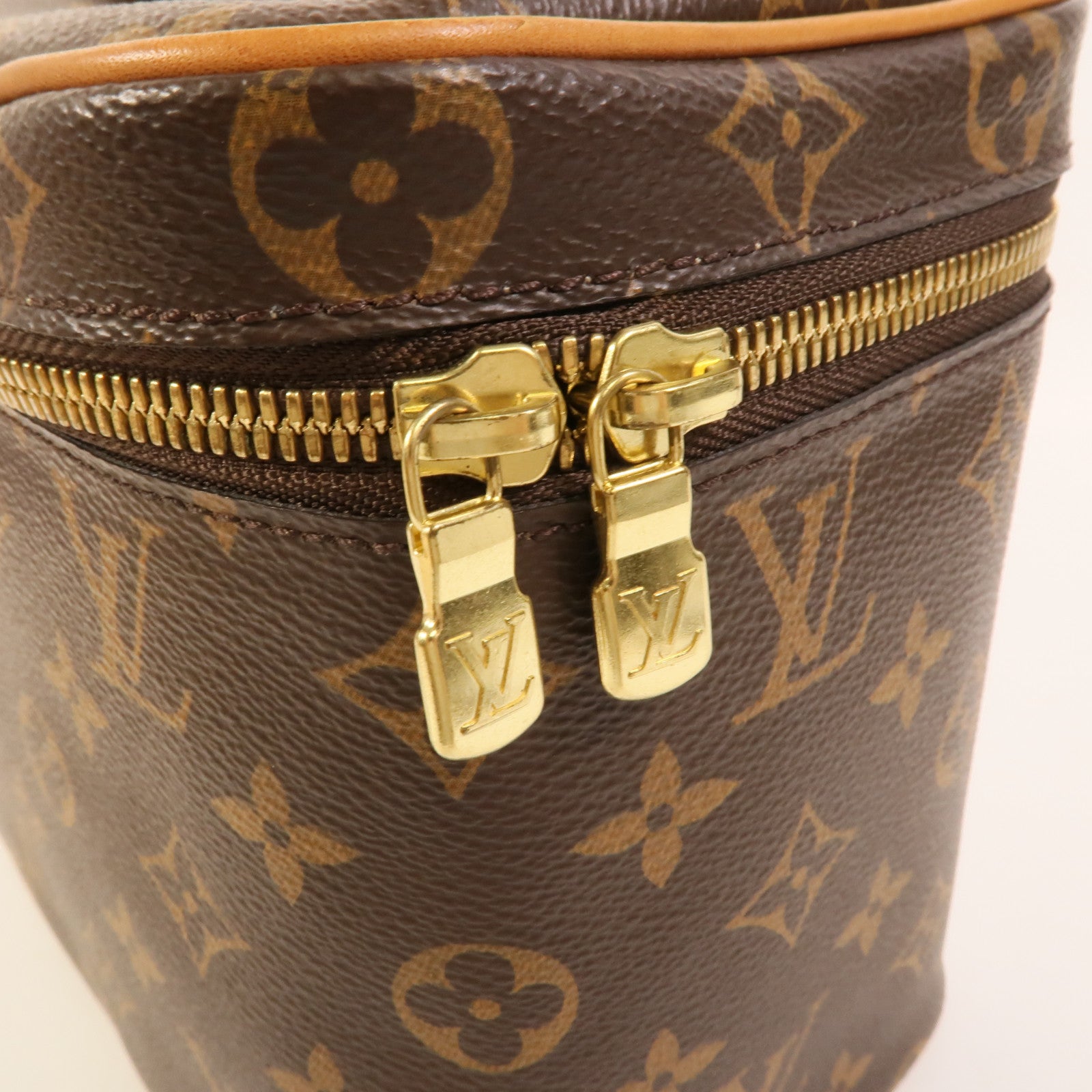 LOUIS VUITTON Monogram Nice BB金扣手挽袋棕色