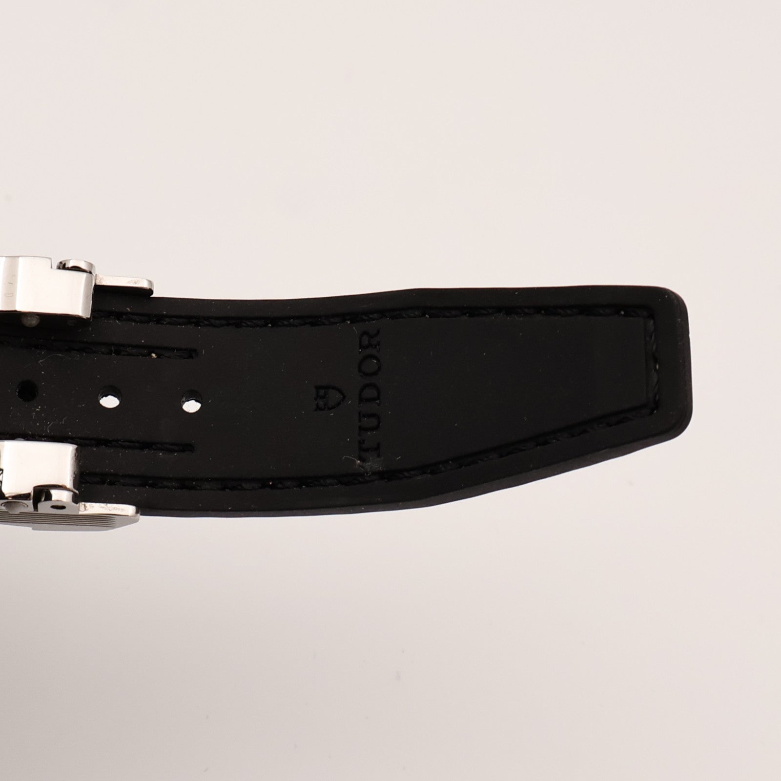 TUDOR Black Bay PRO 79470