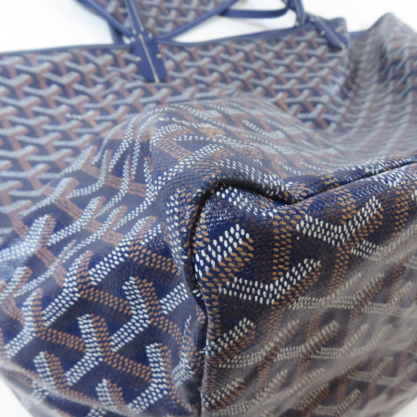 GOYARD 塗層帆布Ama Louis GM銀扣肩背袋深藍色