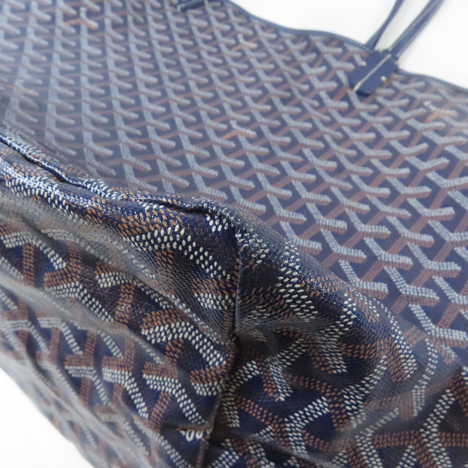 GOYARD 塗層帆布Ama Louis GM銀扣肩背袋深藍色