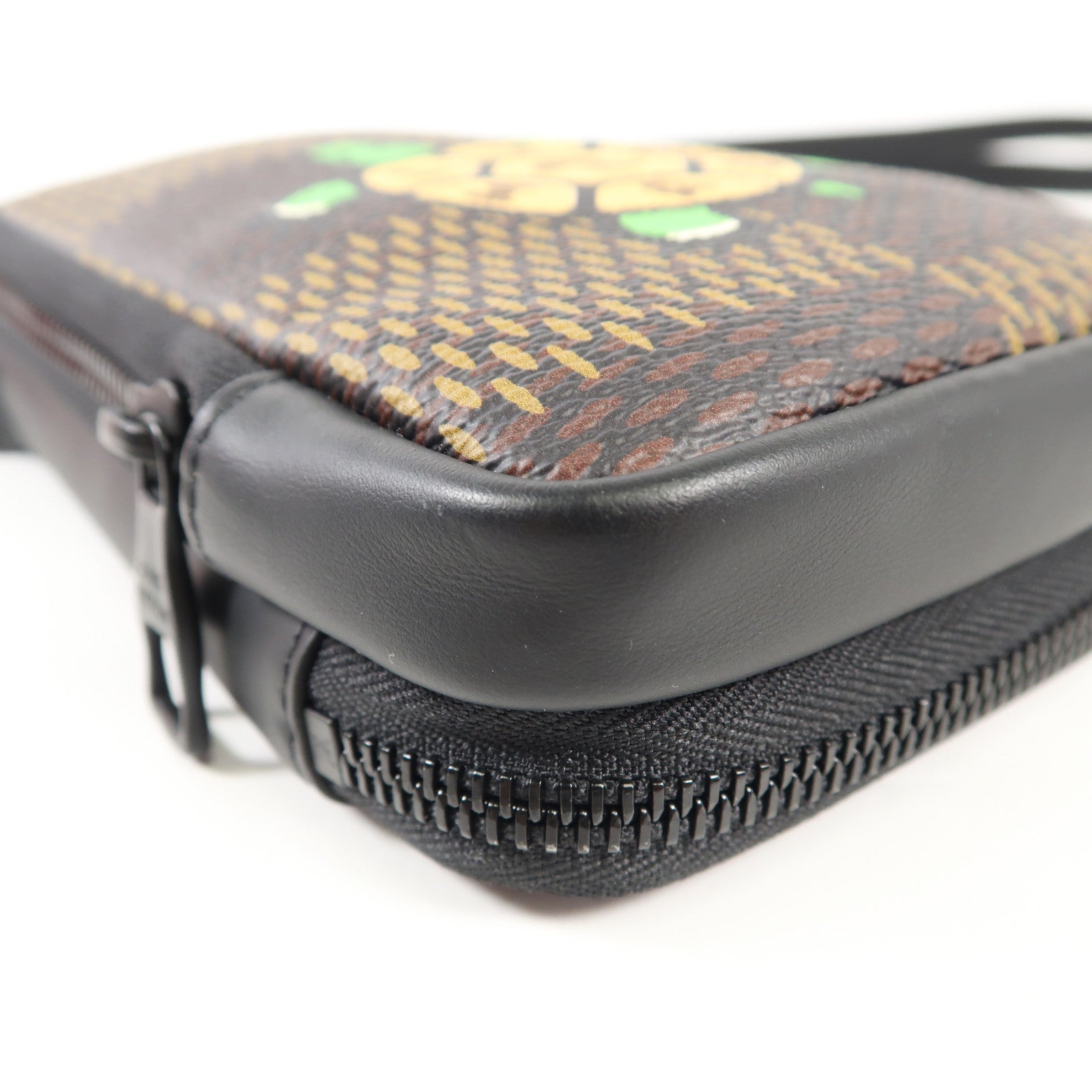 LOUIS VUITTON Damier LV x Nigo Phone Pouch肩背袋