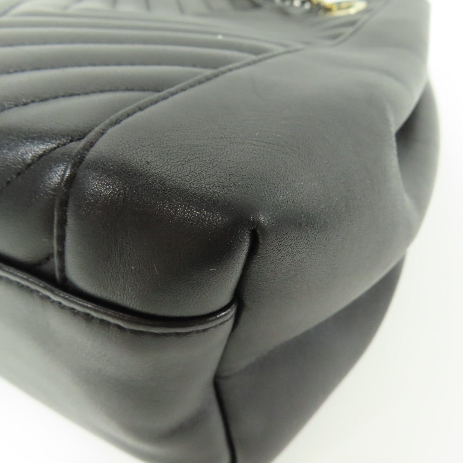 CHANEL 牛皮皮革Drawstring Bucket金扣肩背袋