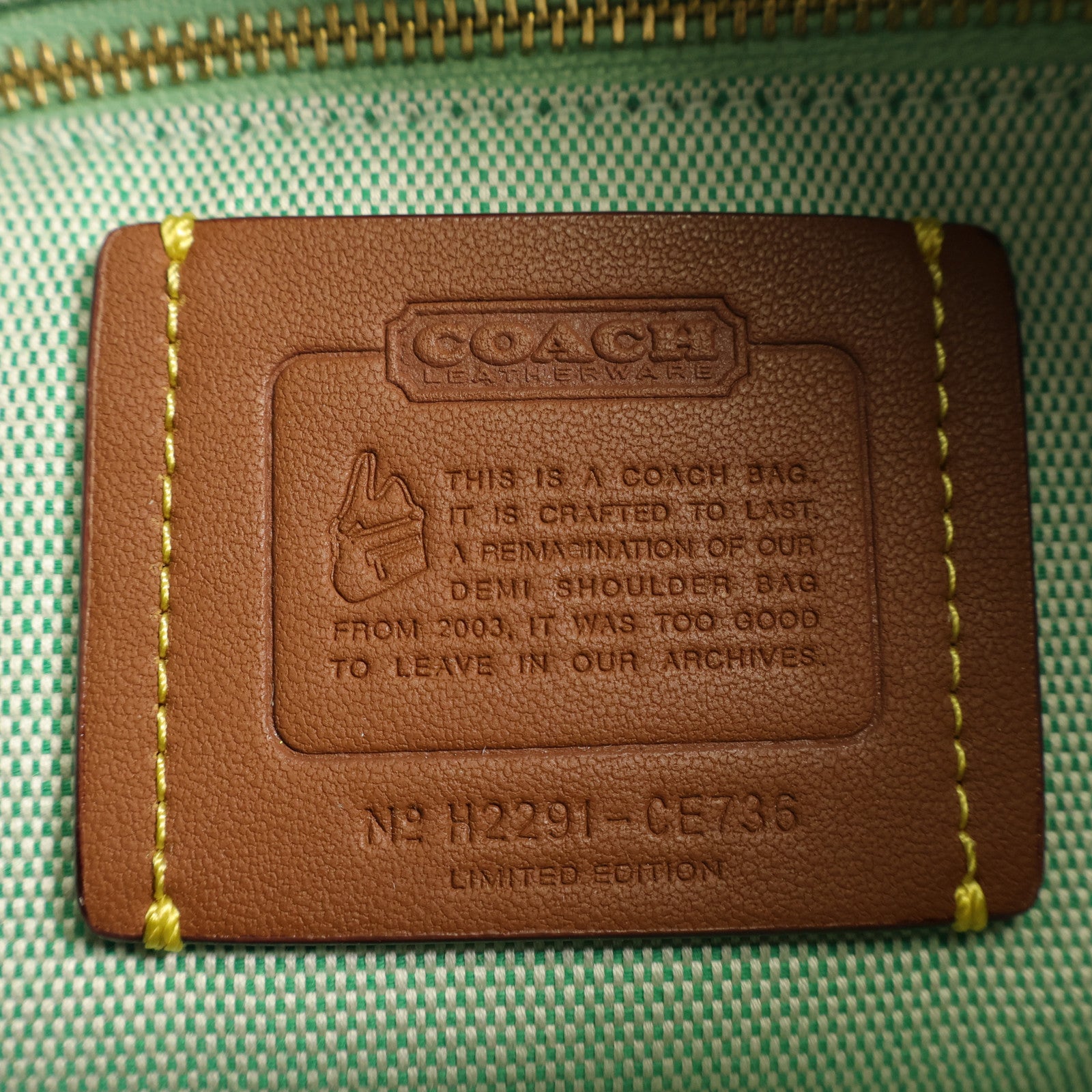 COACH 牛皮皮革Shoulder Bag金扣肩背袋