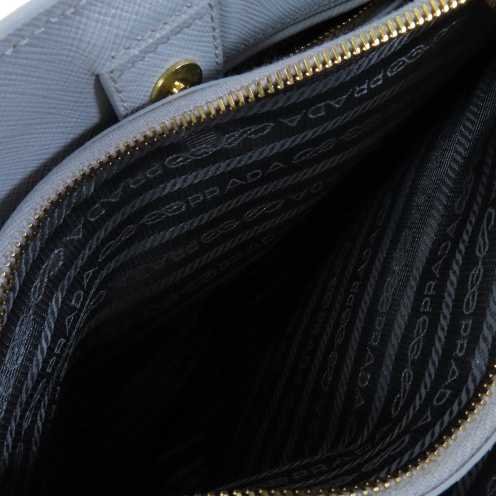 PRADA Saffiano皮革Galleria Saffiano金扣手挽肩背兩用袋