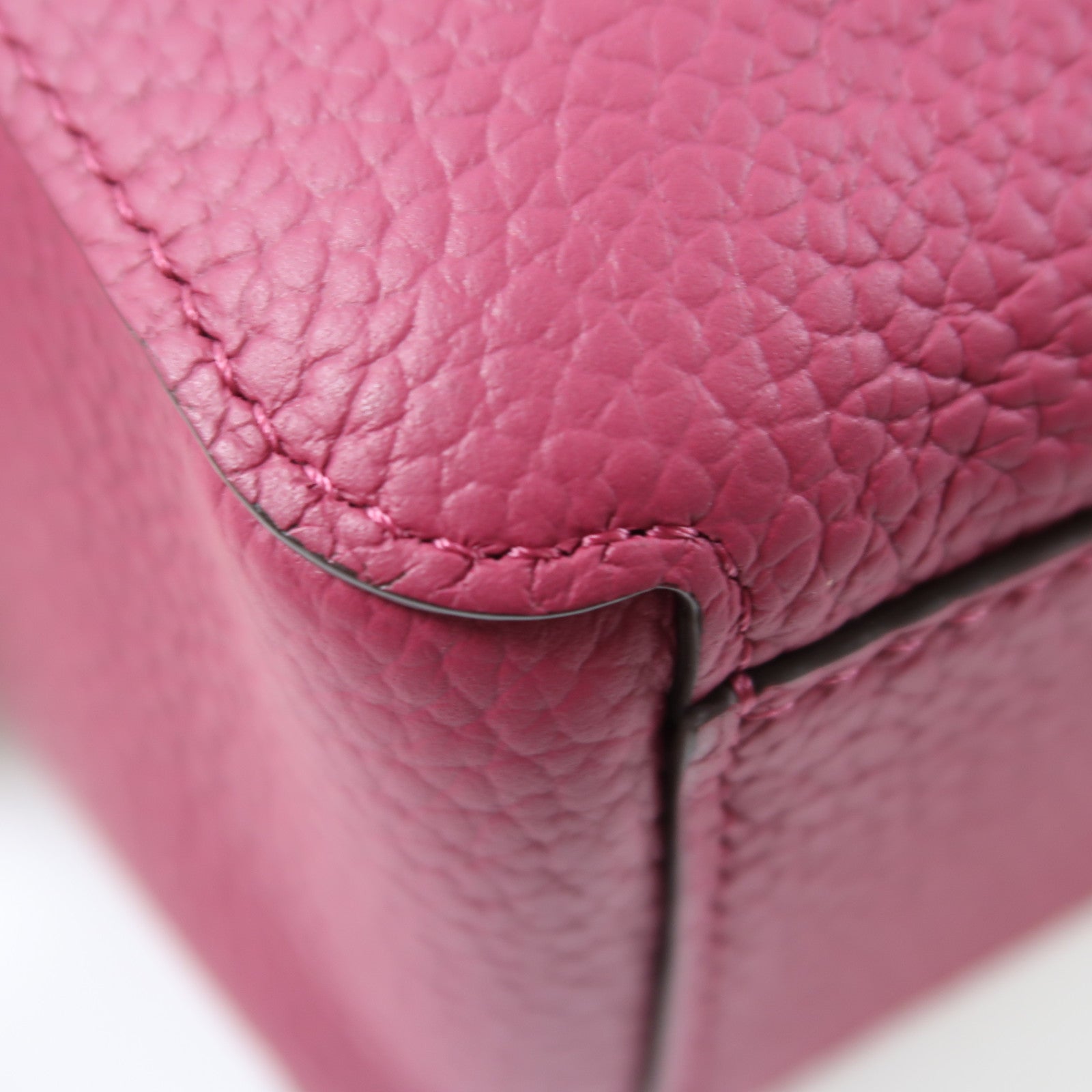 Delvaux 牛皮皮革Delvaux Cool Box Nano金扣手挽肩背兩用袋紅色
