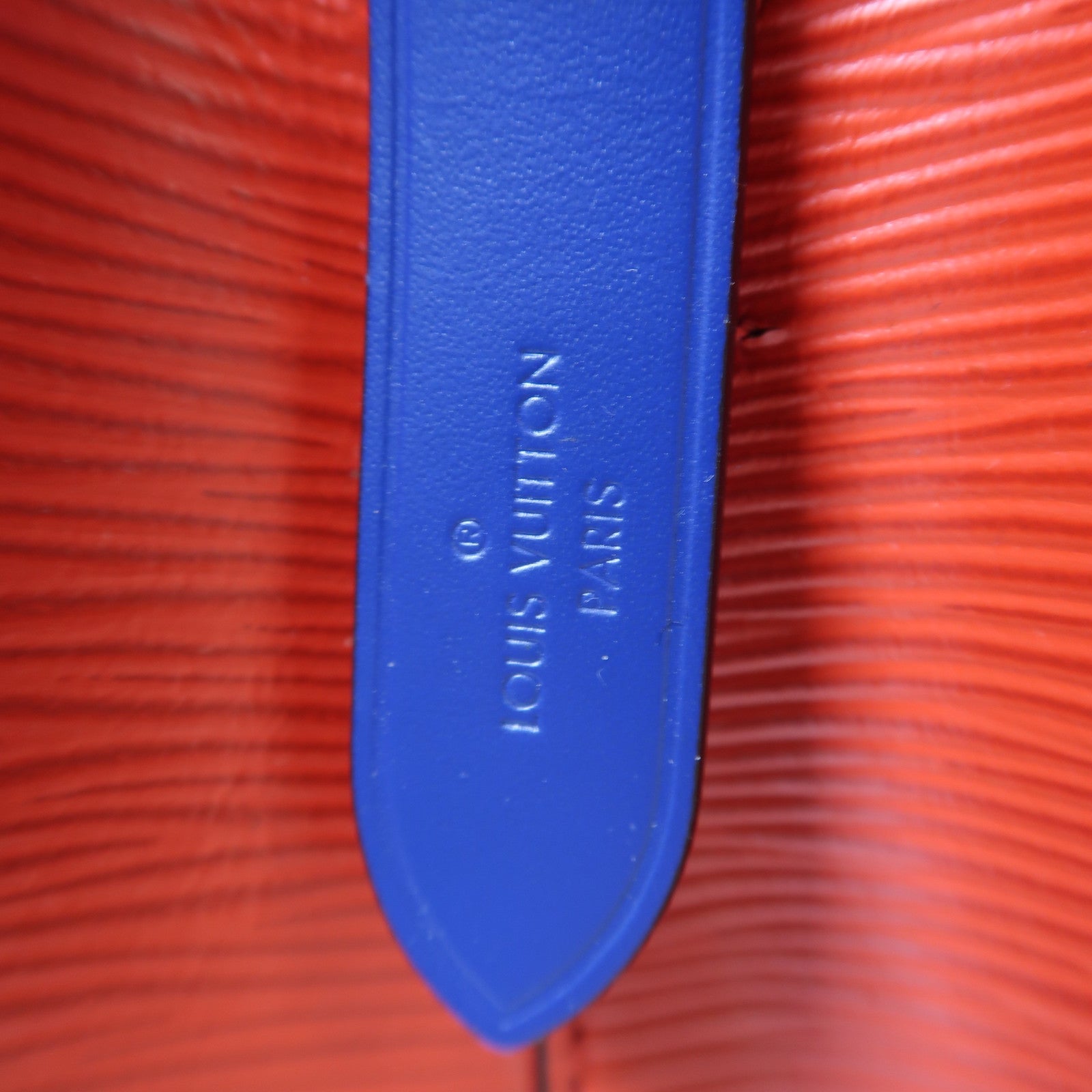 LOUIS VUITTON Epi Neo Noe銀扣手挽肩背兩用袋紅色/藍色