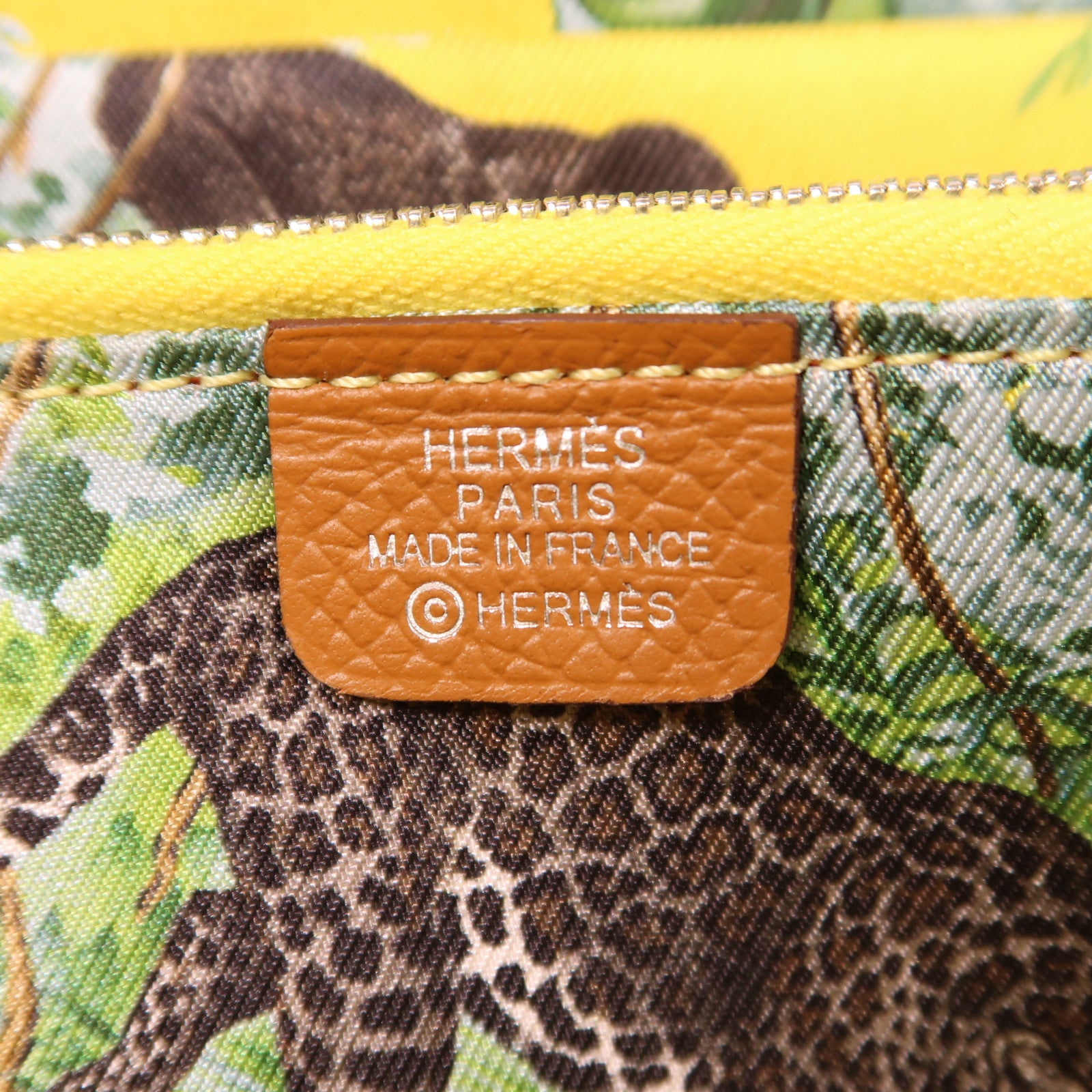HERMES Epsom皮革Silk In Long Wallet銀扣長錢包Gold