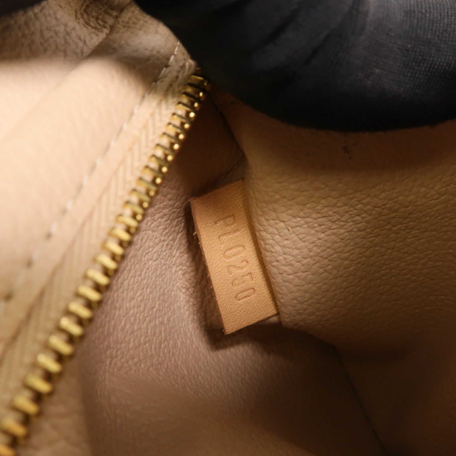 LOUIS VUITTON Monogram Nice BB金扣手挽袋棕色