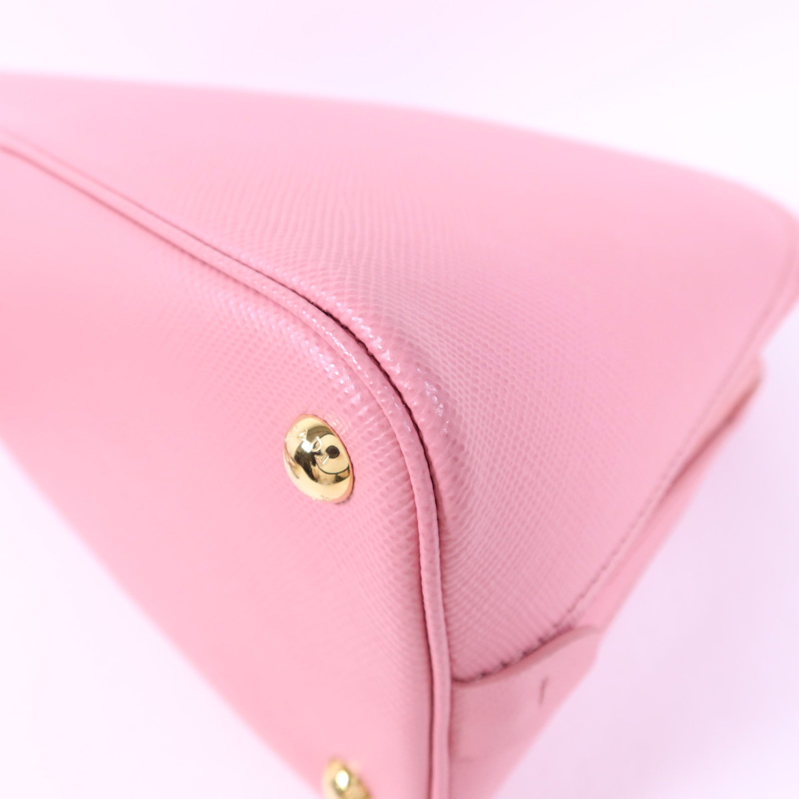 PRADA Saffiano皮革Matinee金扣手挽肩背兩用袋