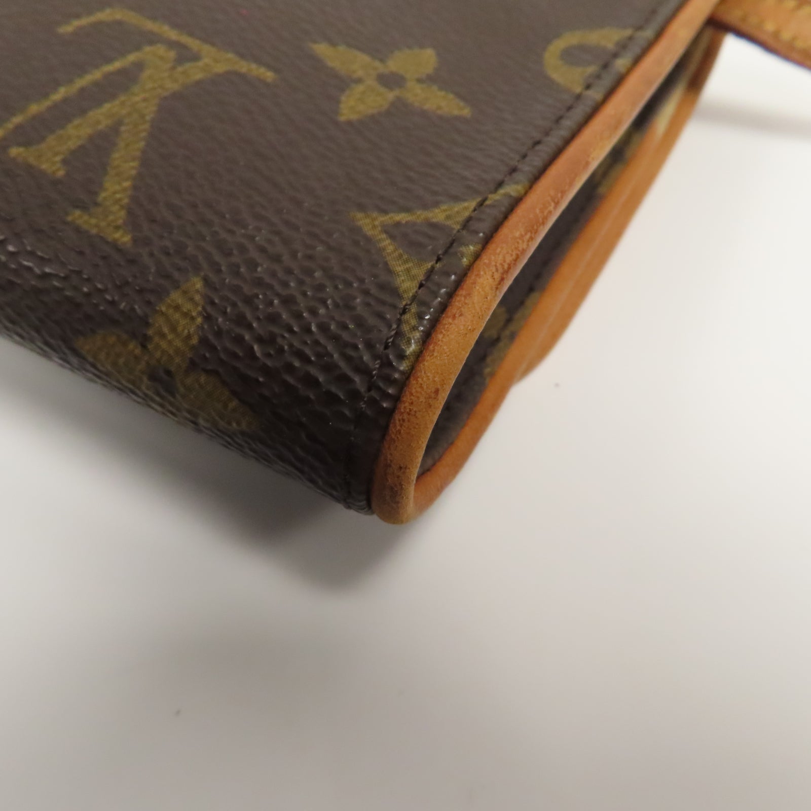 LOUIS VUITTON Monogram Pochette Twin GM金扣肩背袋啡色