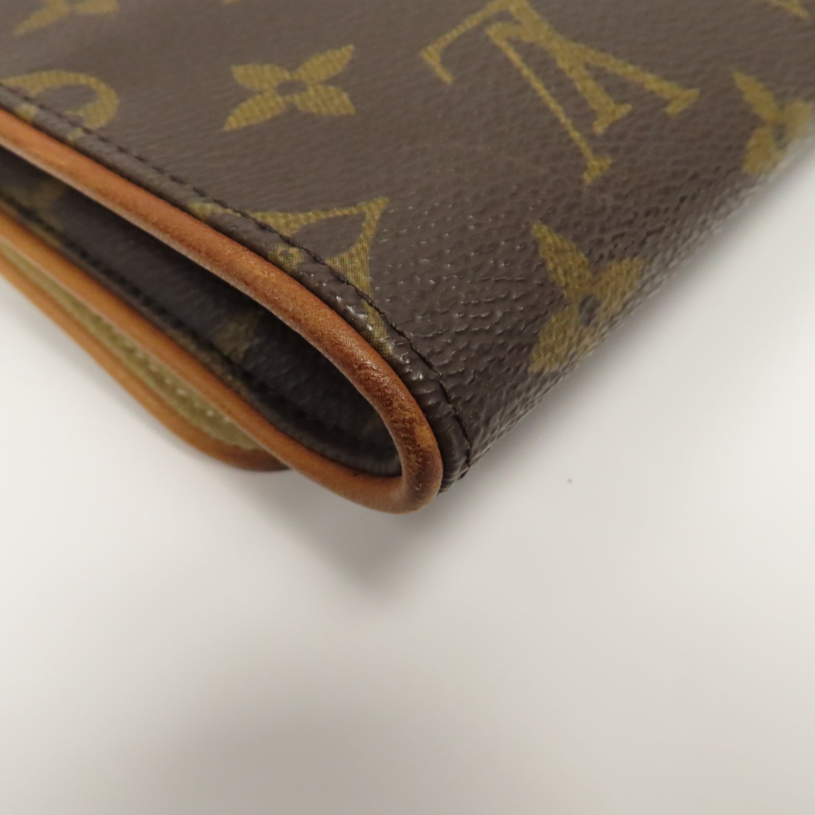 LOUIS VUITTON Monogram Pochette Twin GM金扣肩背袋啡色