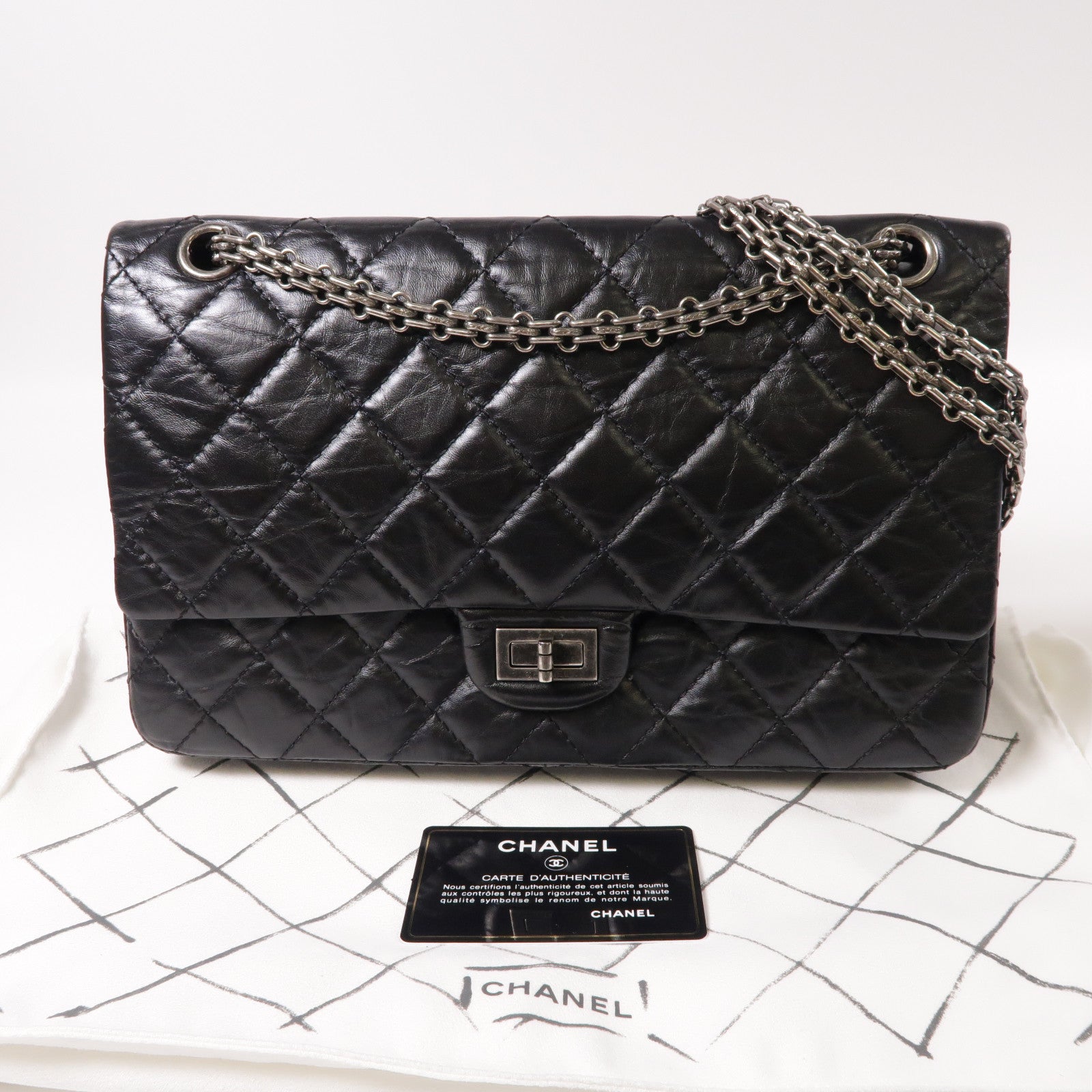 CHANEL 菱格牛皮皮革2.55銀扣鏈帶肩背袋黑色