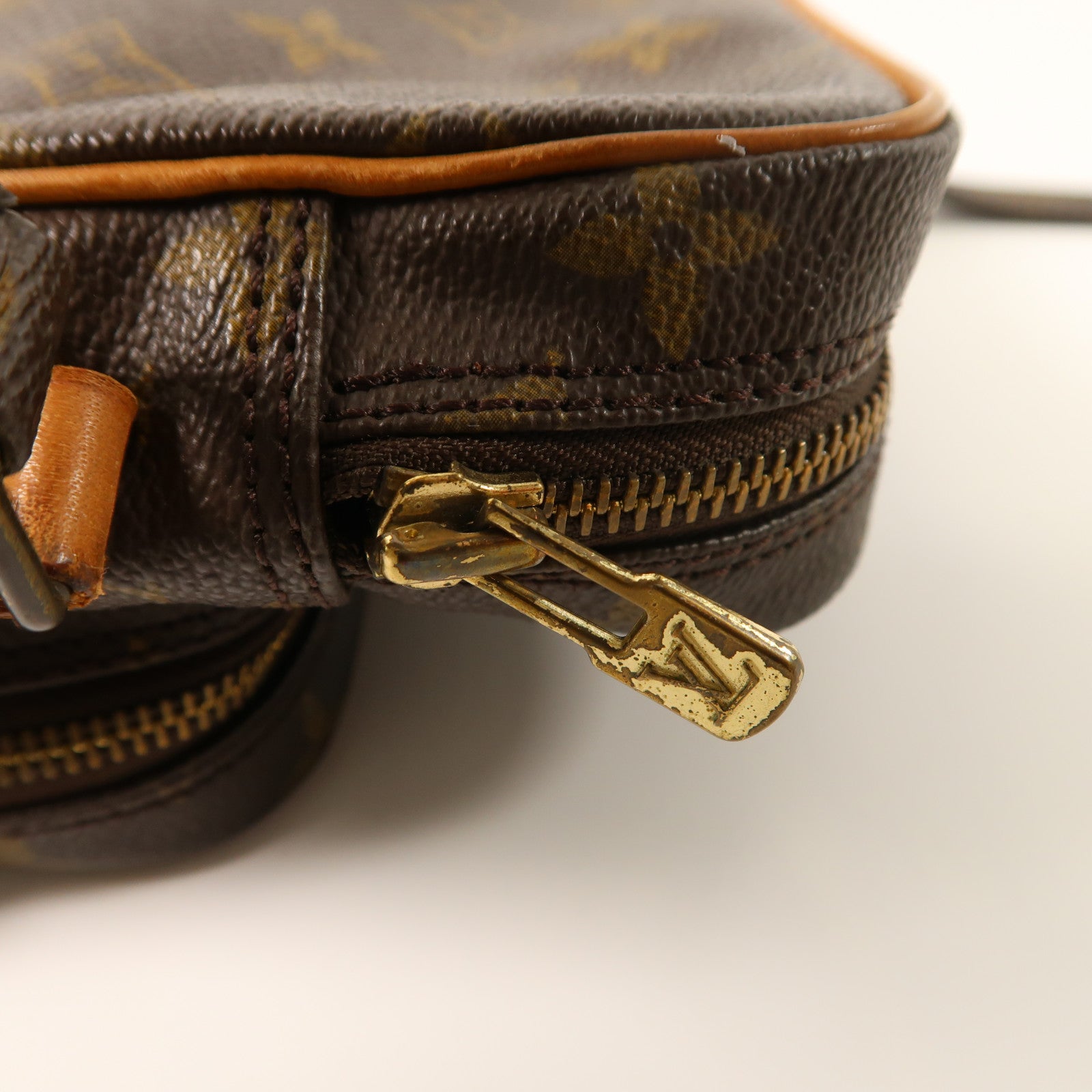 LOUIS VUITTON Monogram Amazon金扣肩背袋