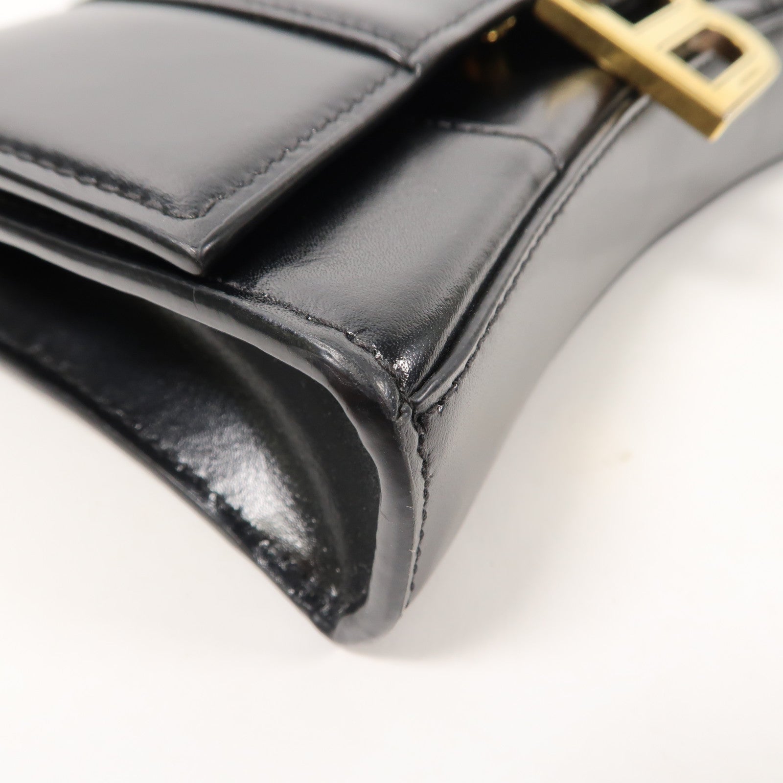BALENCIAGA 牛皮皮革Hourglass金扣鏈帶肩背袋黑色