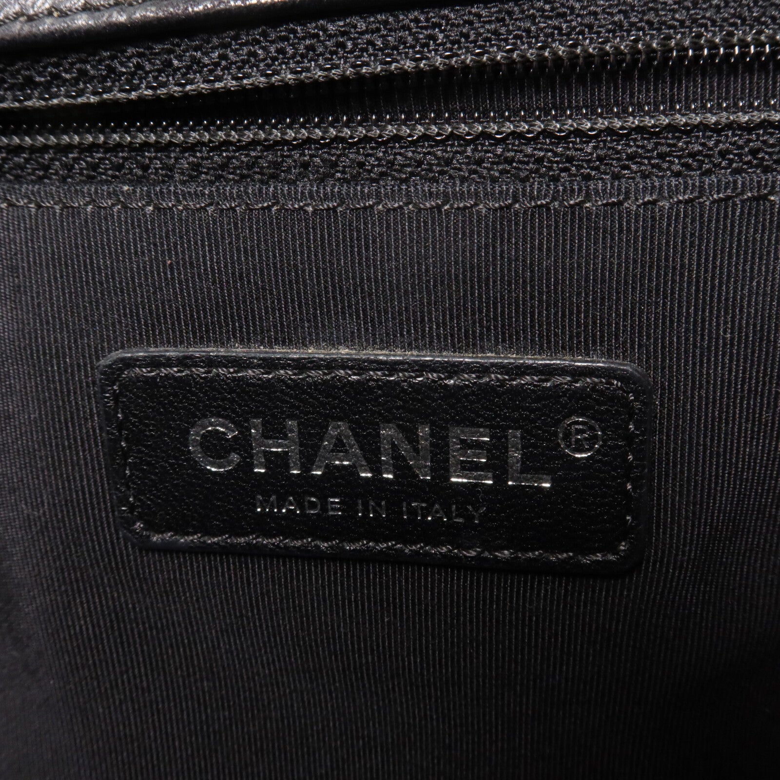CHANEL 羊皮皮革Boy 28鏈帶肩背袋