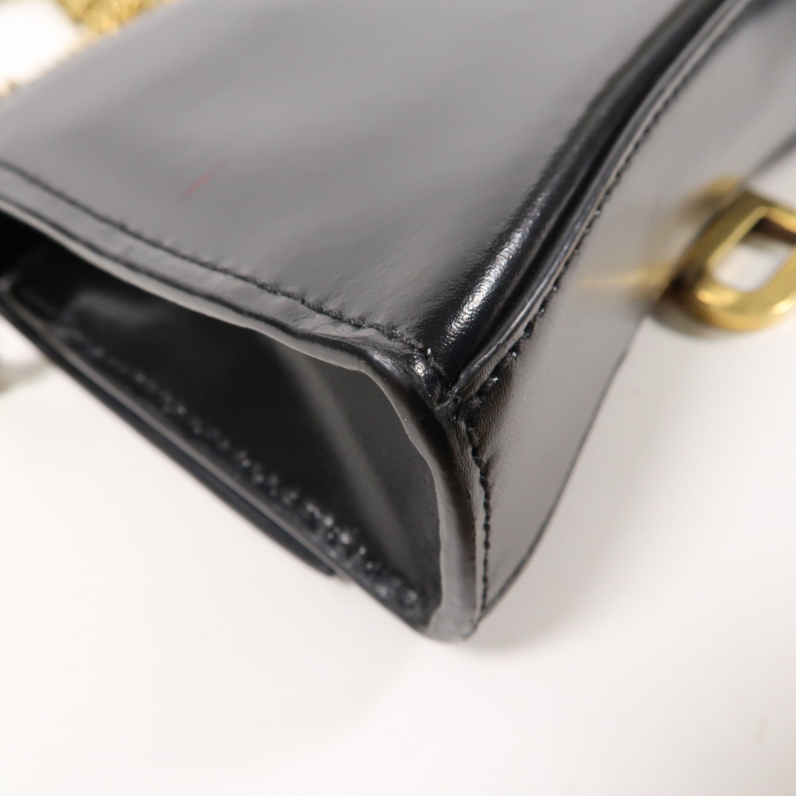 BALENCIAGA 牛皮皮革Hourglass金扣鏈帶肩背袋黑色