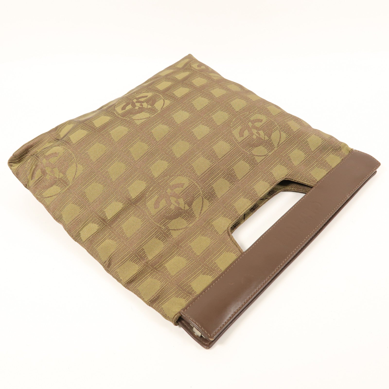 CHANEL 尼龍Hand Bag銀扣手挽袋